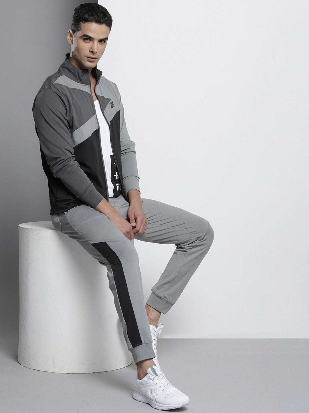 Shop Men Knit Tracksuit Online.