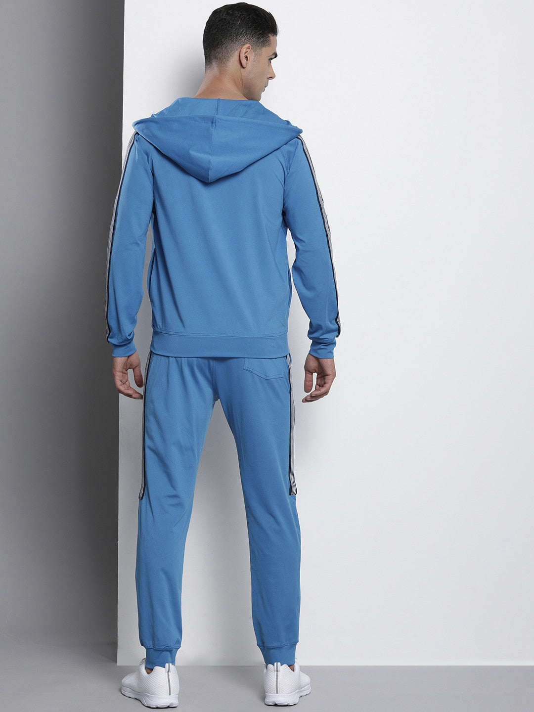 Shop Men Knit Tracksuit Online.