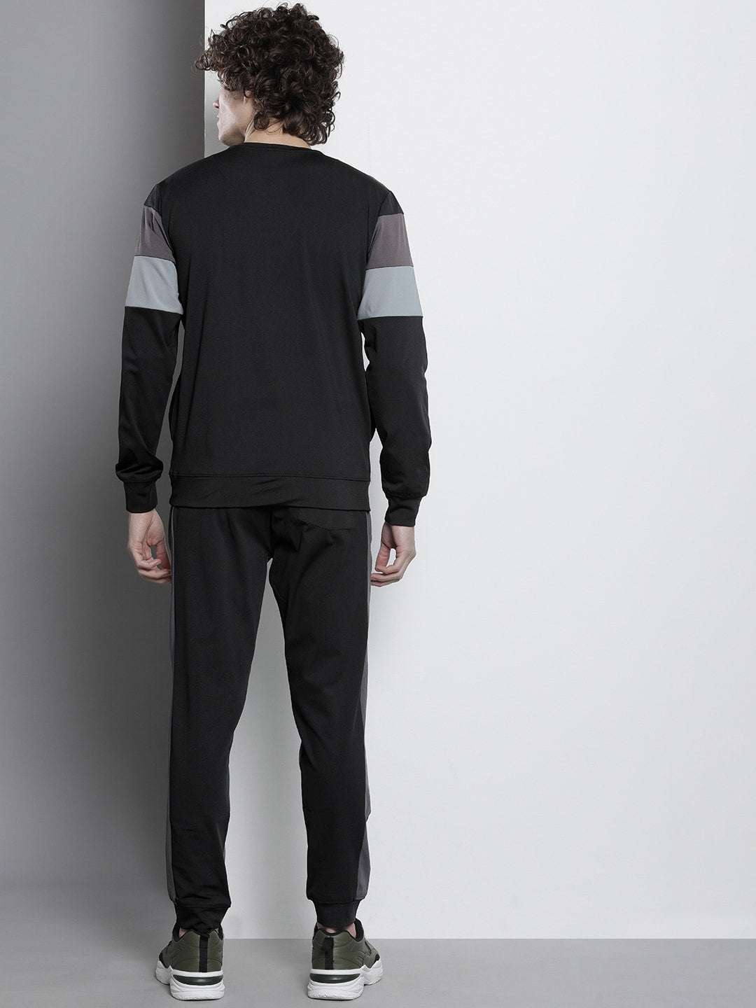 Shop Men Knit Tracksuit Online.