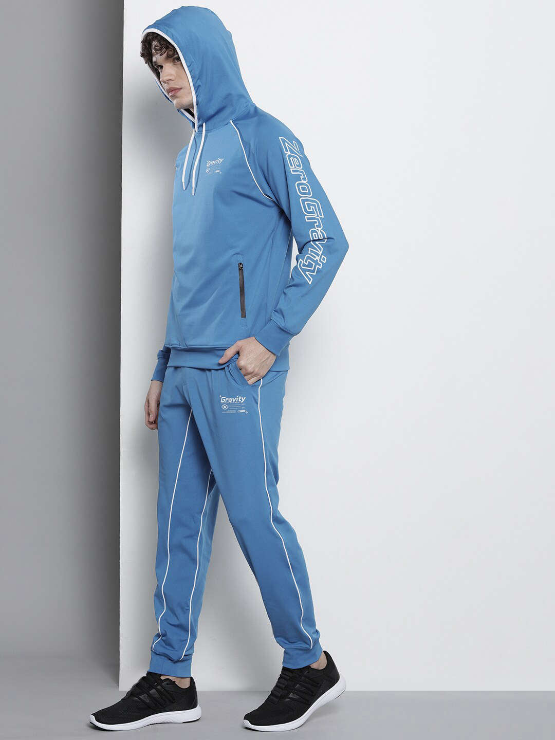 Shop Men Knit Tracksuit Online.