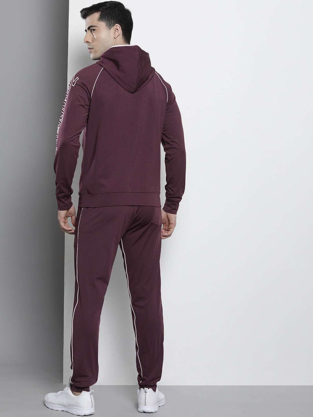 Shop Men Knit Tracksuit Online.