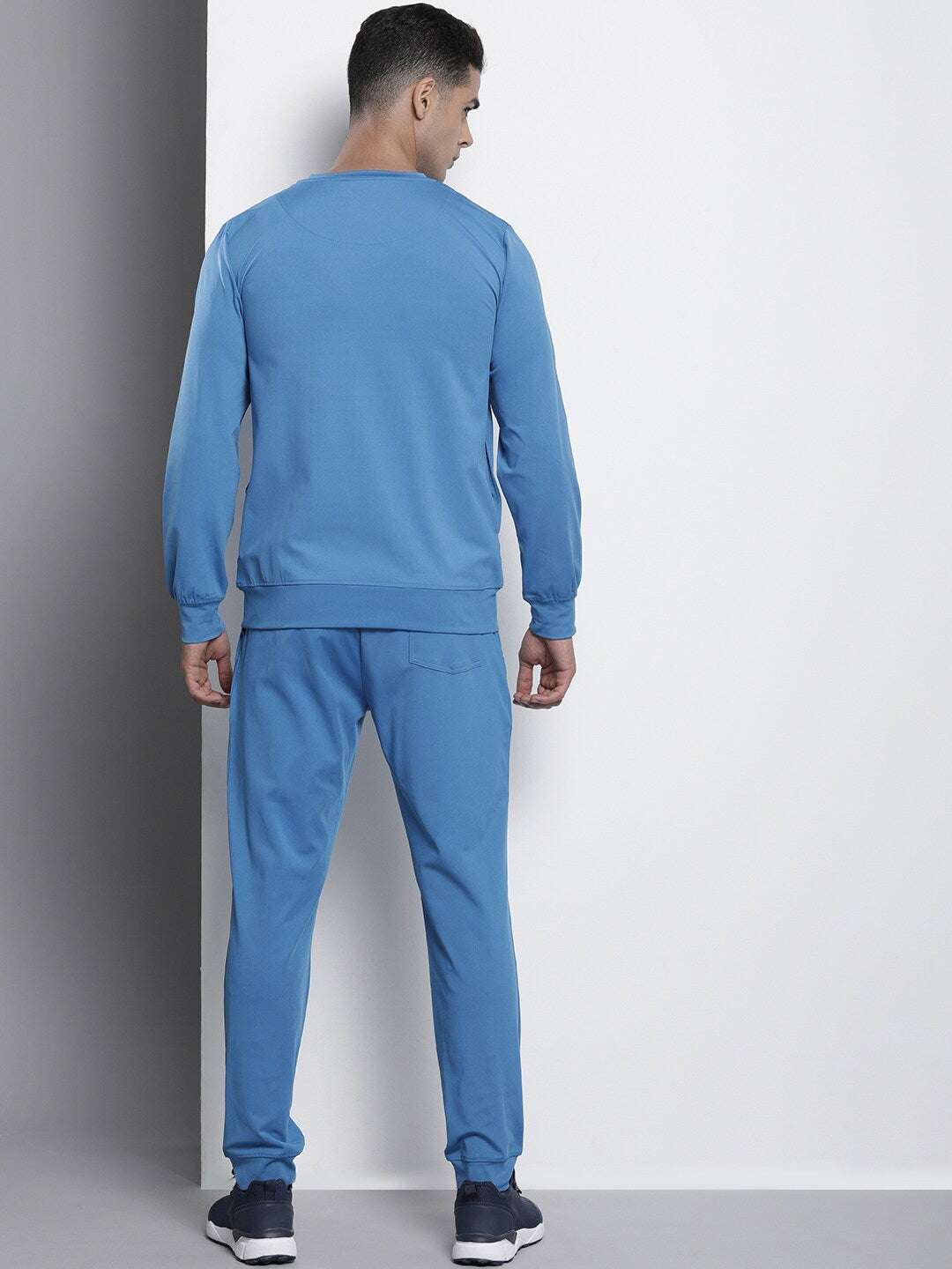 Shop Men Knit Tracksuit Online.