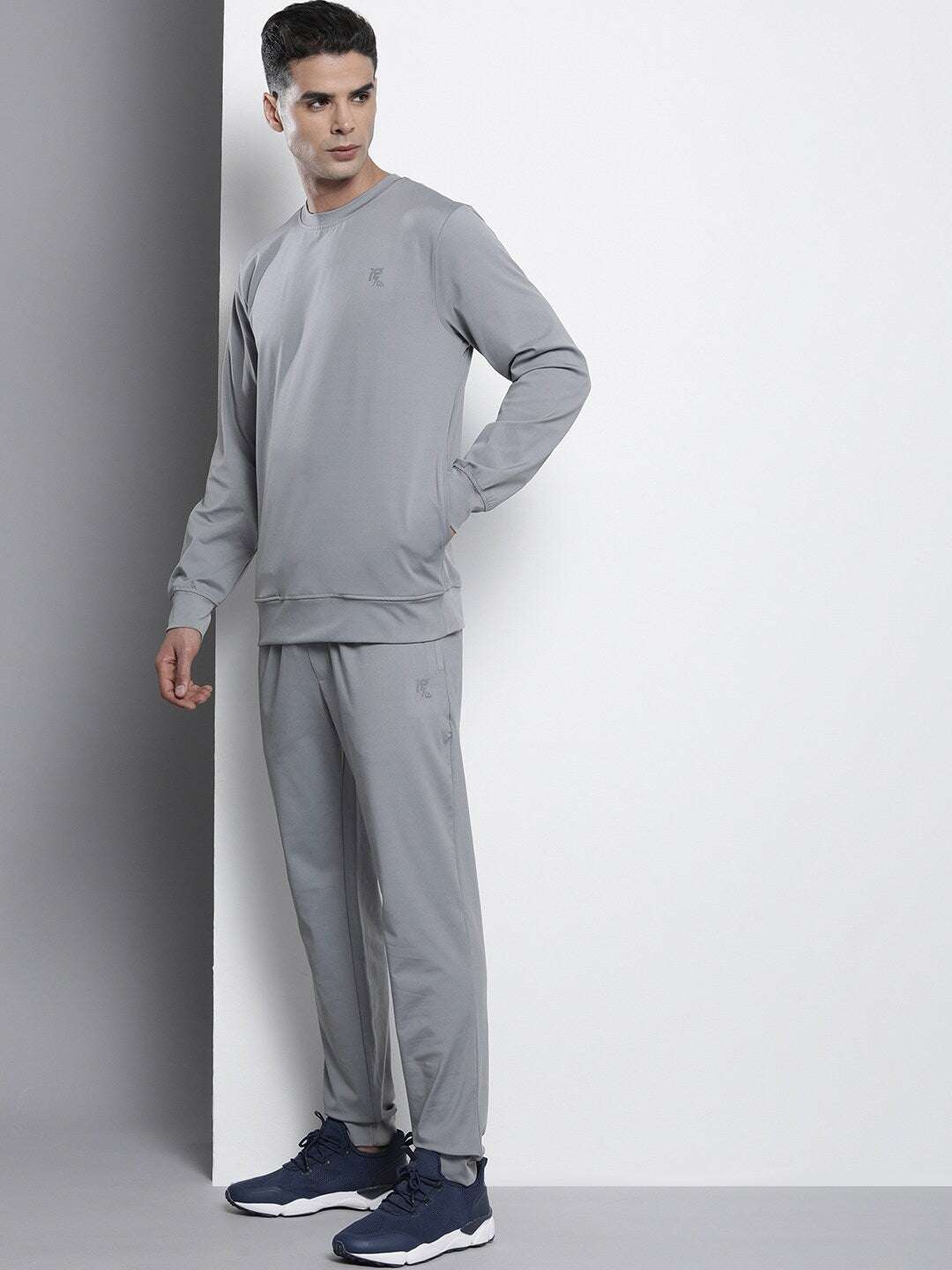 Shop Men Knit Tracksuit Online.