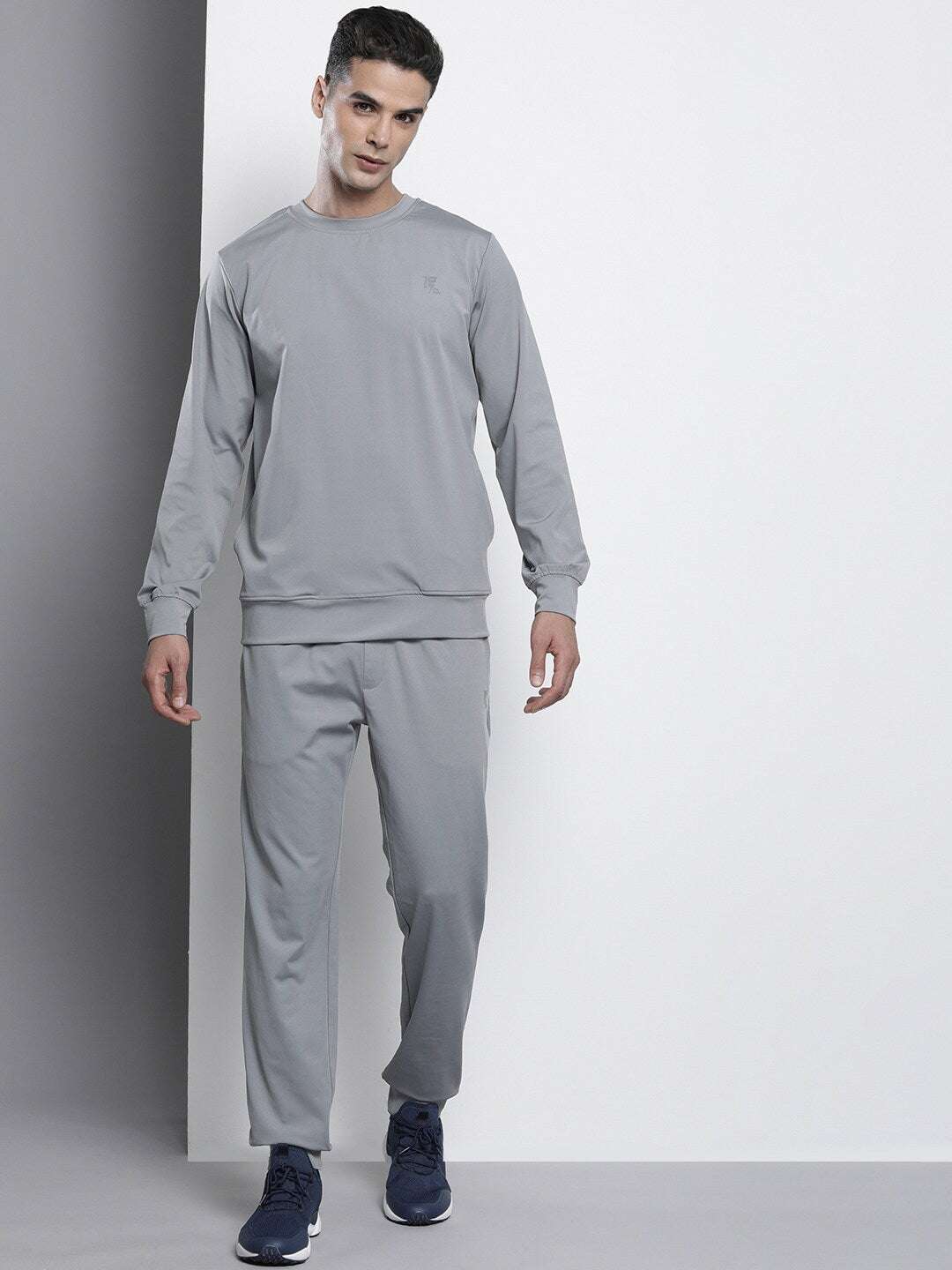 Shop Men Knit Tracksuit Online.