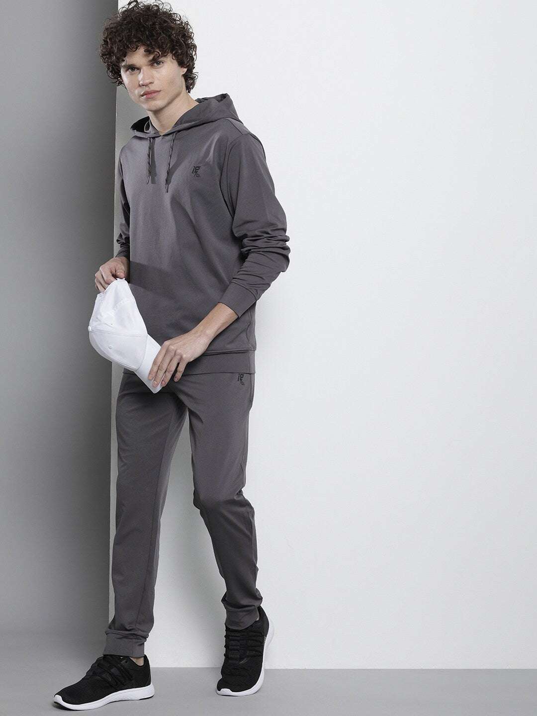 Shop Men Knit Tracksuit Online.