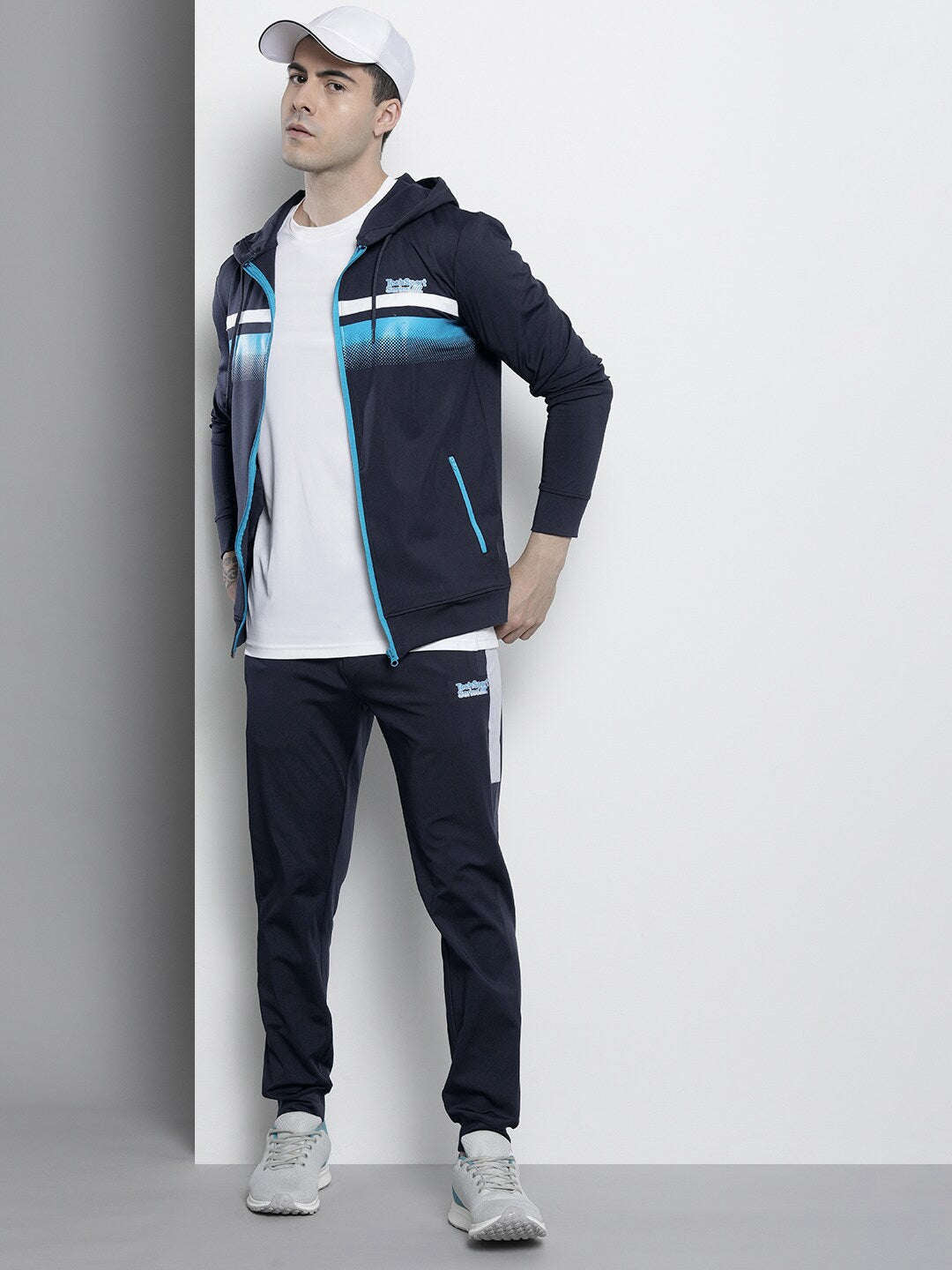 Shop Men Knit Tracksuit Online.