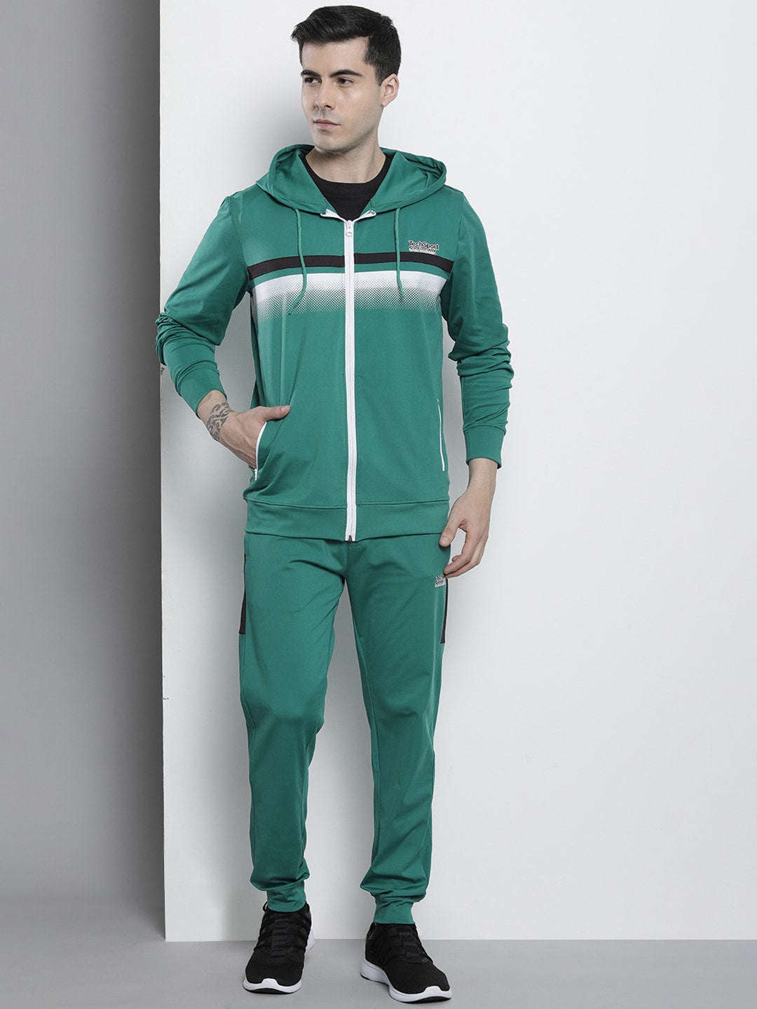 Shop Men Knit Tracksuit Online.