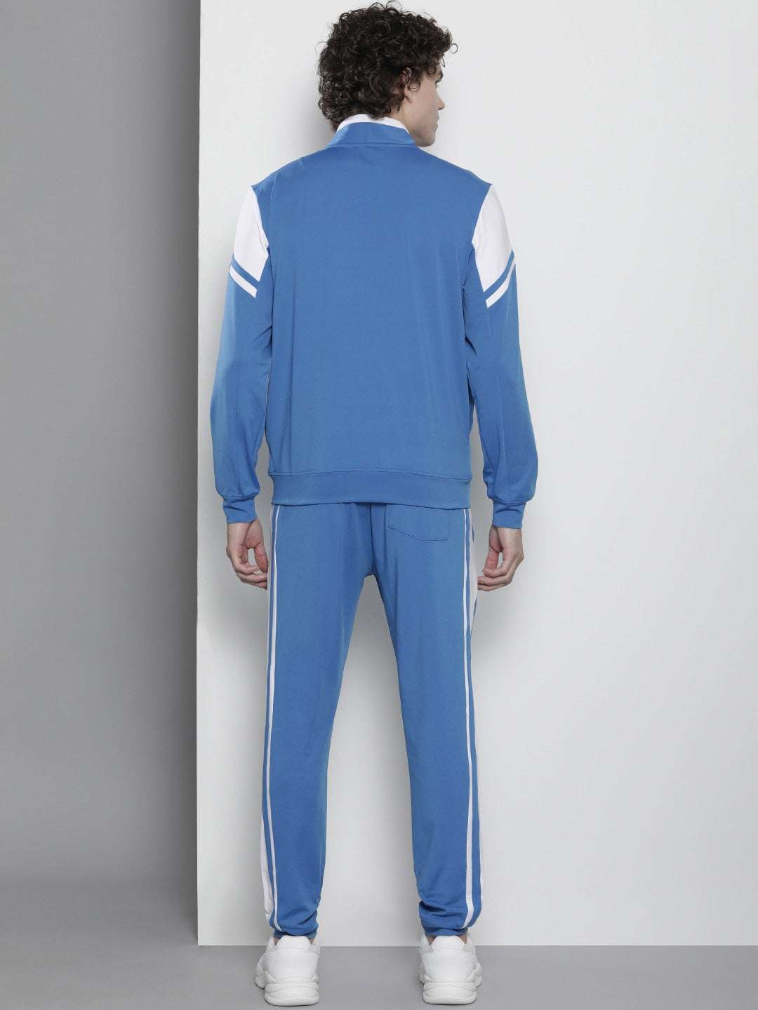 Shop Men Knit Tracksuit Online.