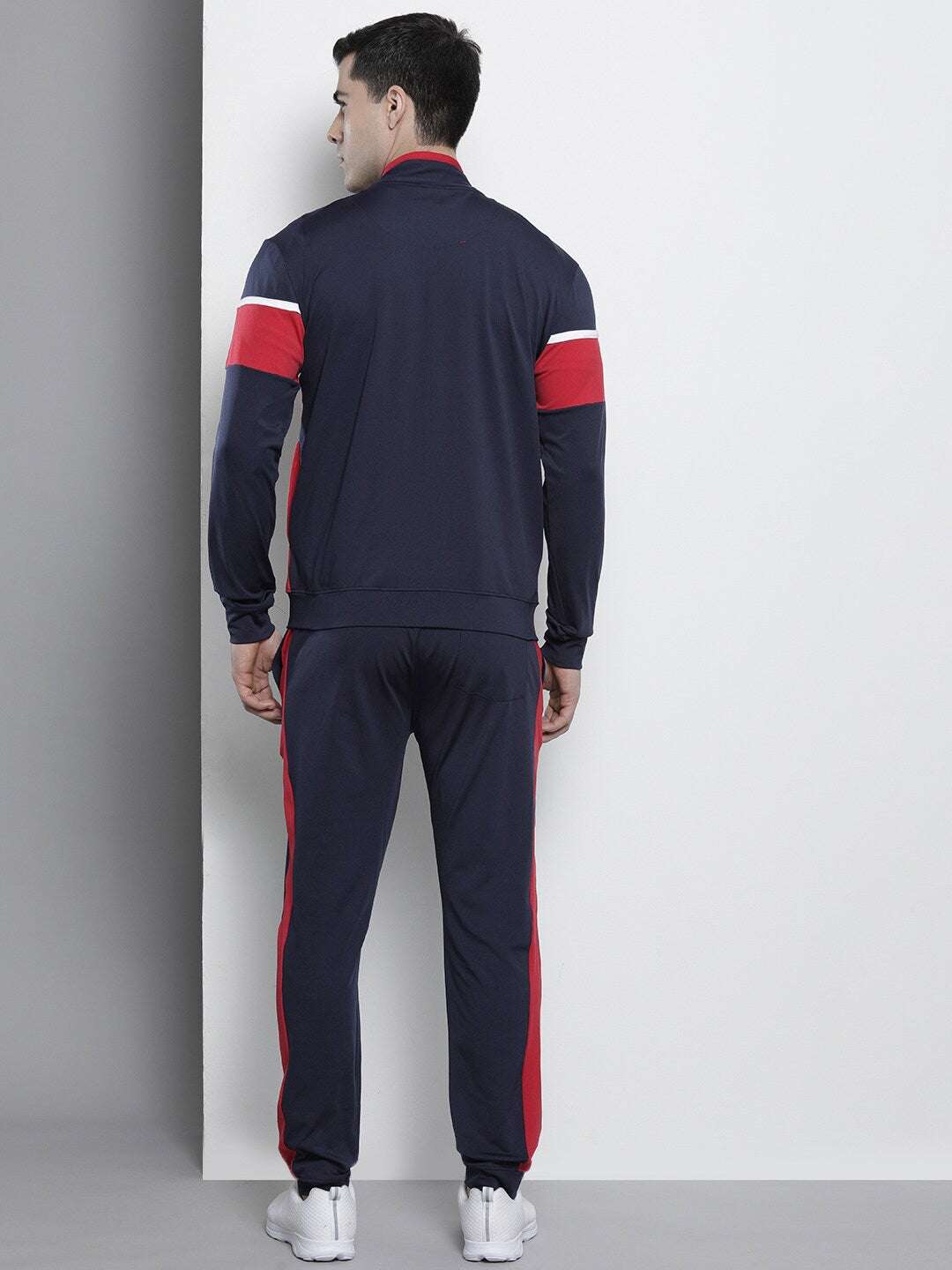 Shop Men Knit Tracksuit Online.