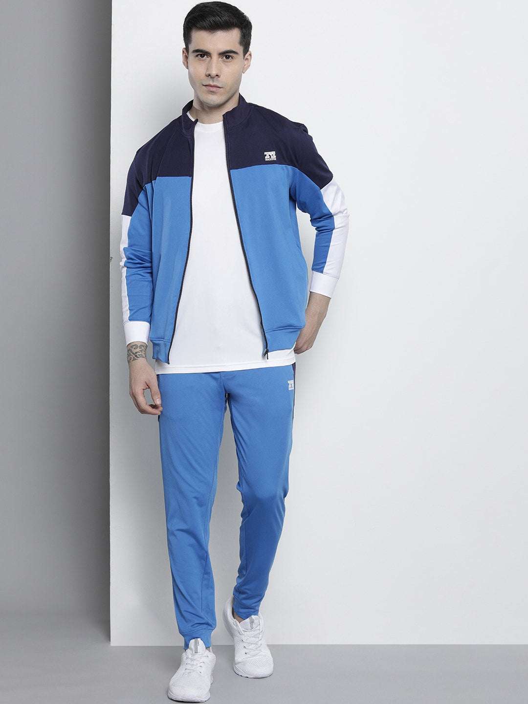 Shop Men Knit Tracksuit Online.