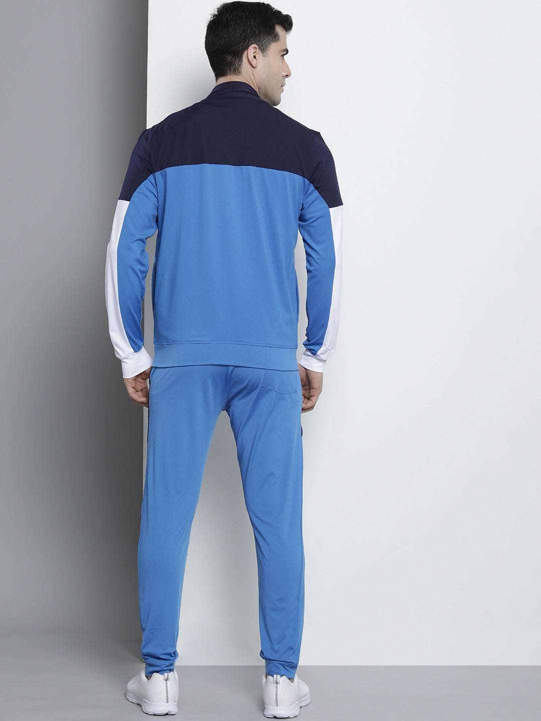 Shop Men Knit Tracksuit Online.