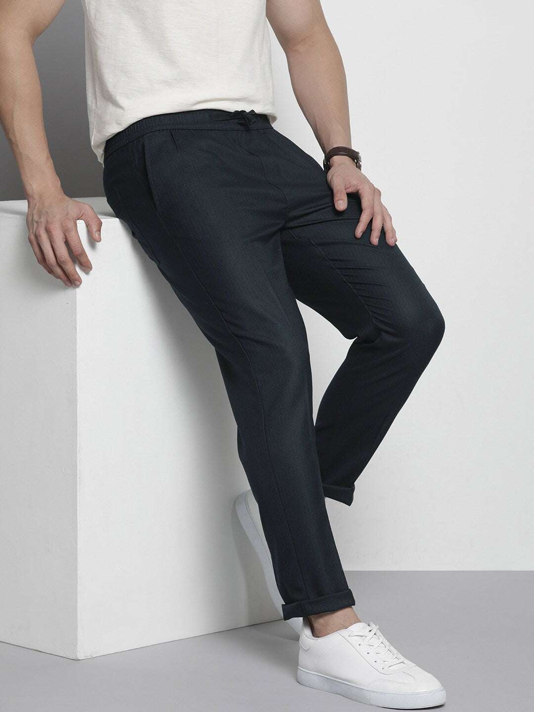 Shop Men Pleated Jogger Trouser Online.