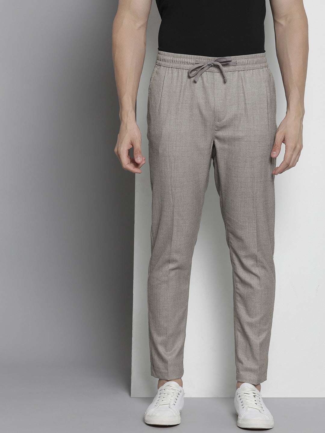 Shop Men Pleated Jogger Trouser Online.