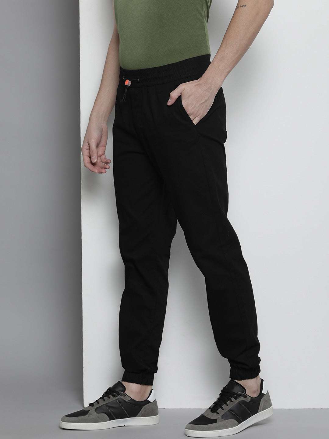 Shop Men Jogger Pant Online.