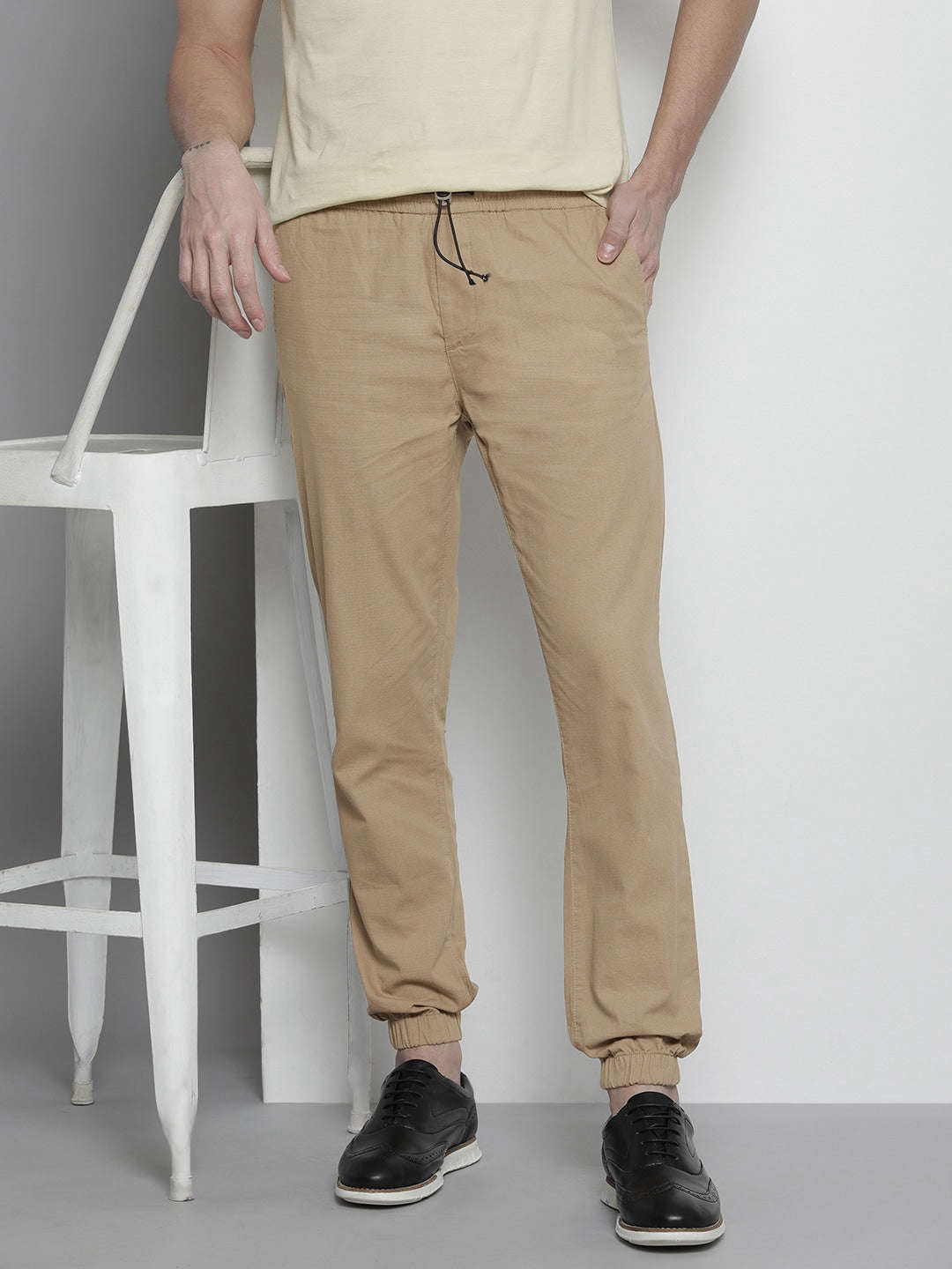 Shop Men Jogger Pant Online.