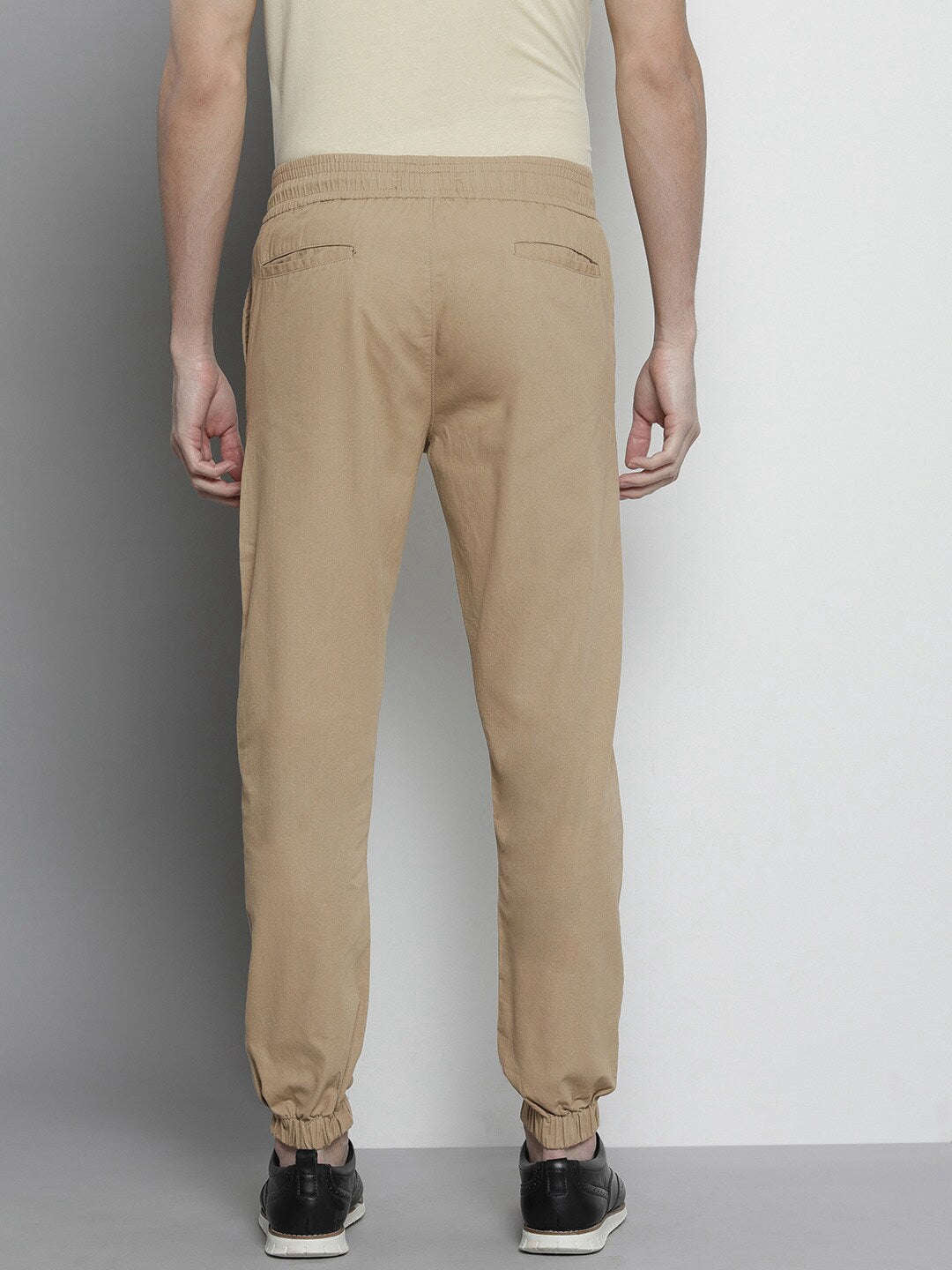 Shop Men Jogger Pant Online.