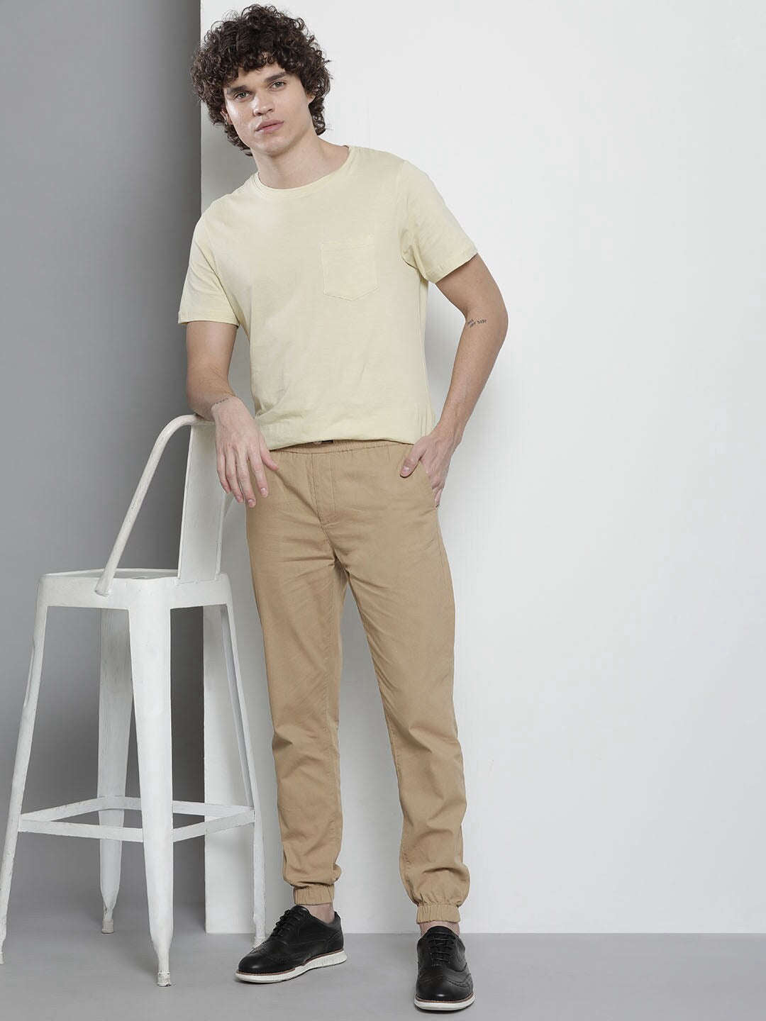 Shop Men Jogger Pant Online.