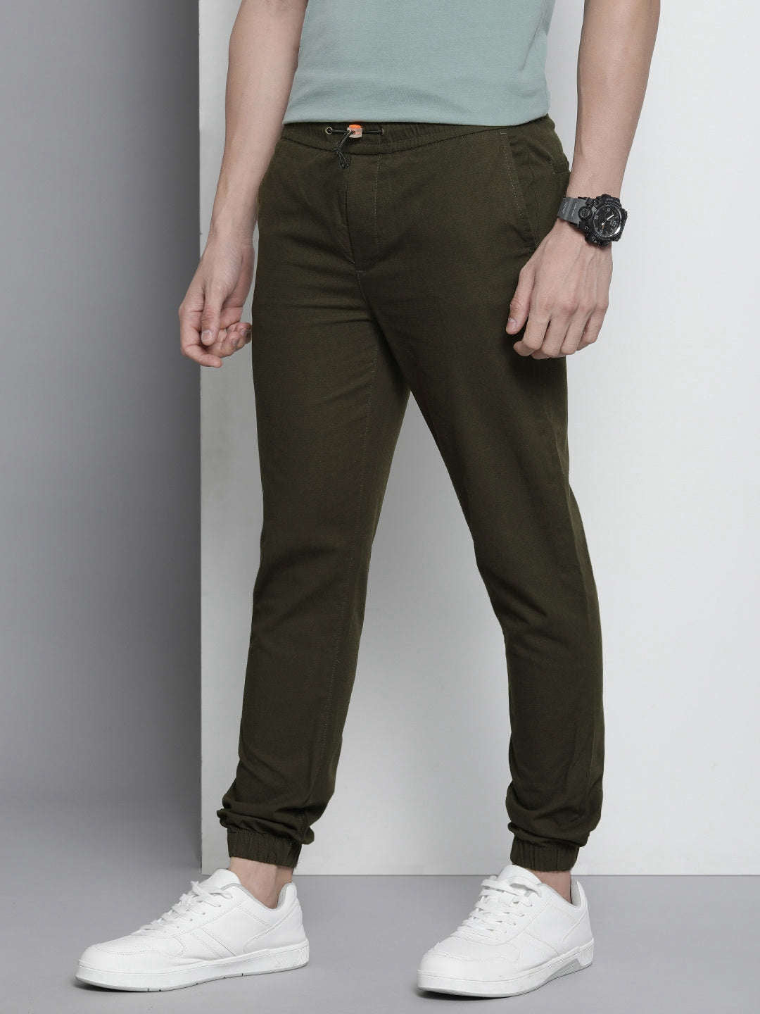 Shop Men Jogger Pant Online.