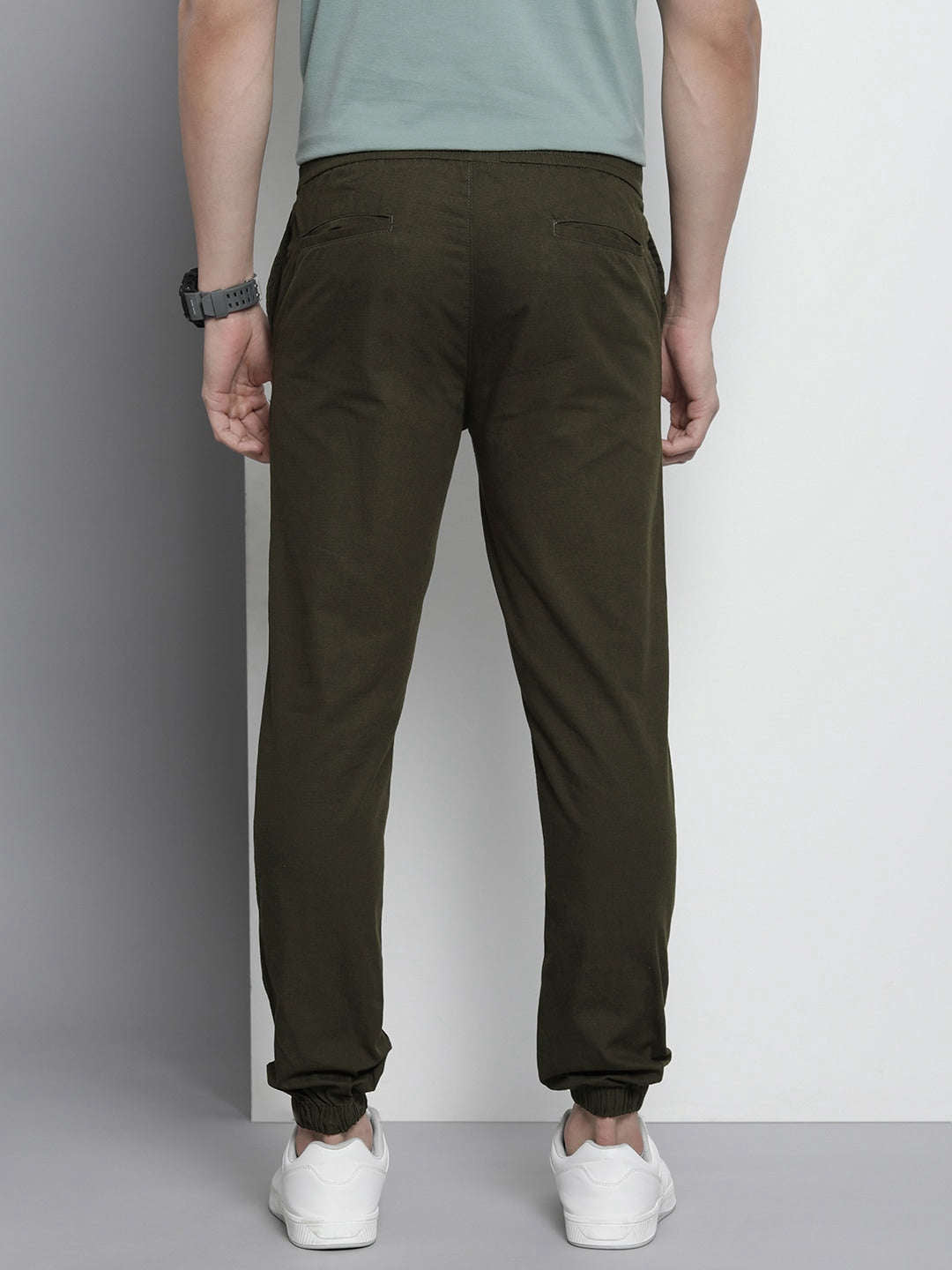 Shop Men Jogger Pant Online.