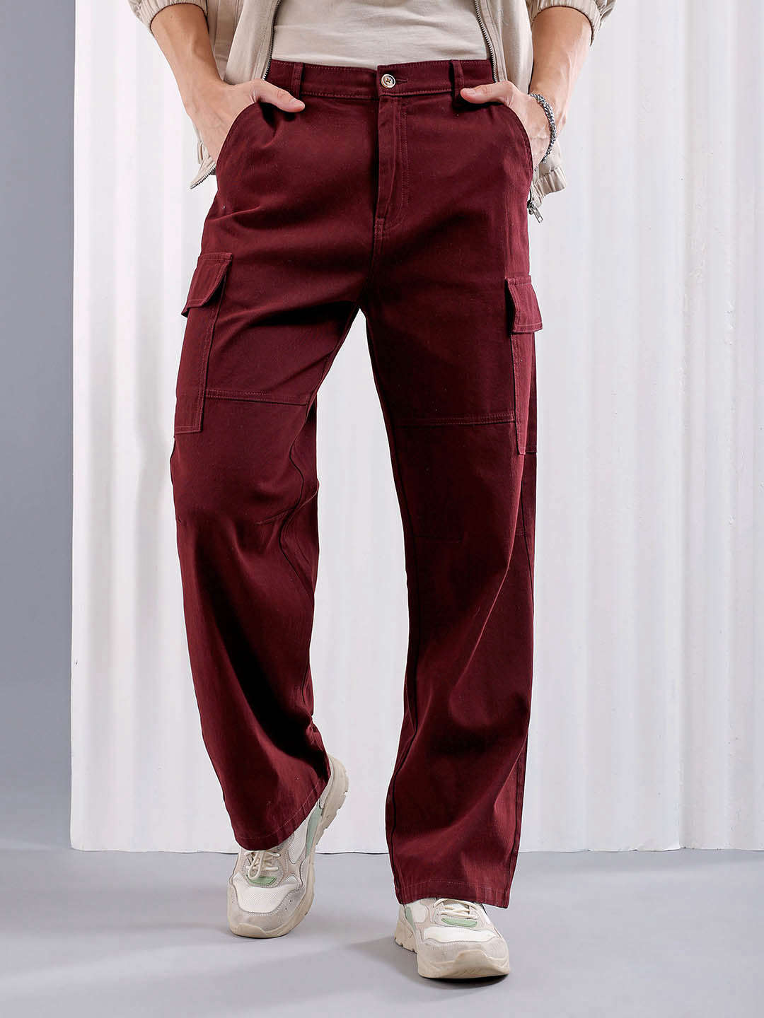 Shop Men Loose Fit Trouser Online.