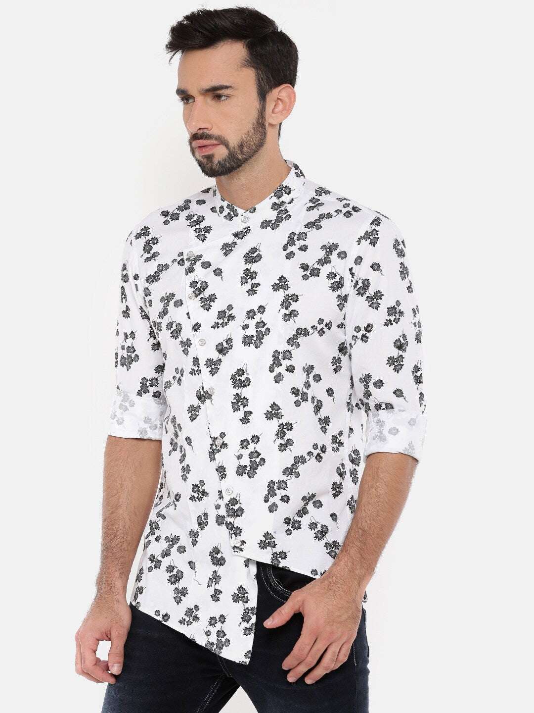 Shop The Indian Garage Co Men White & Grey Floral Printed Kurta Online.