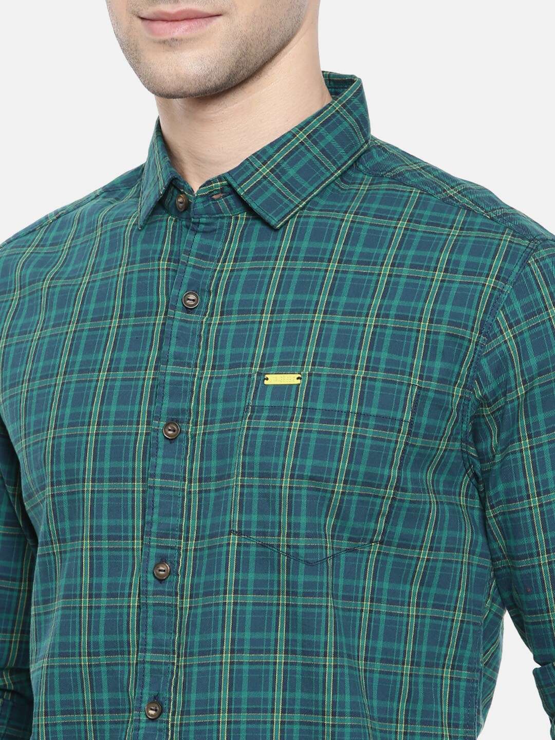 Shop Men Casual Checked Shirt Online.