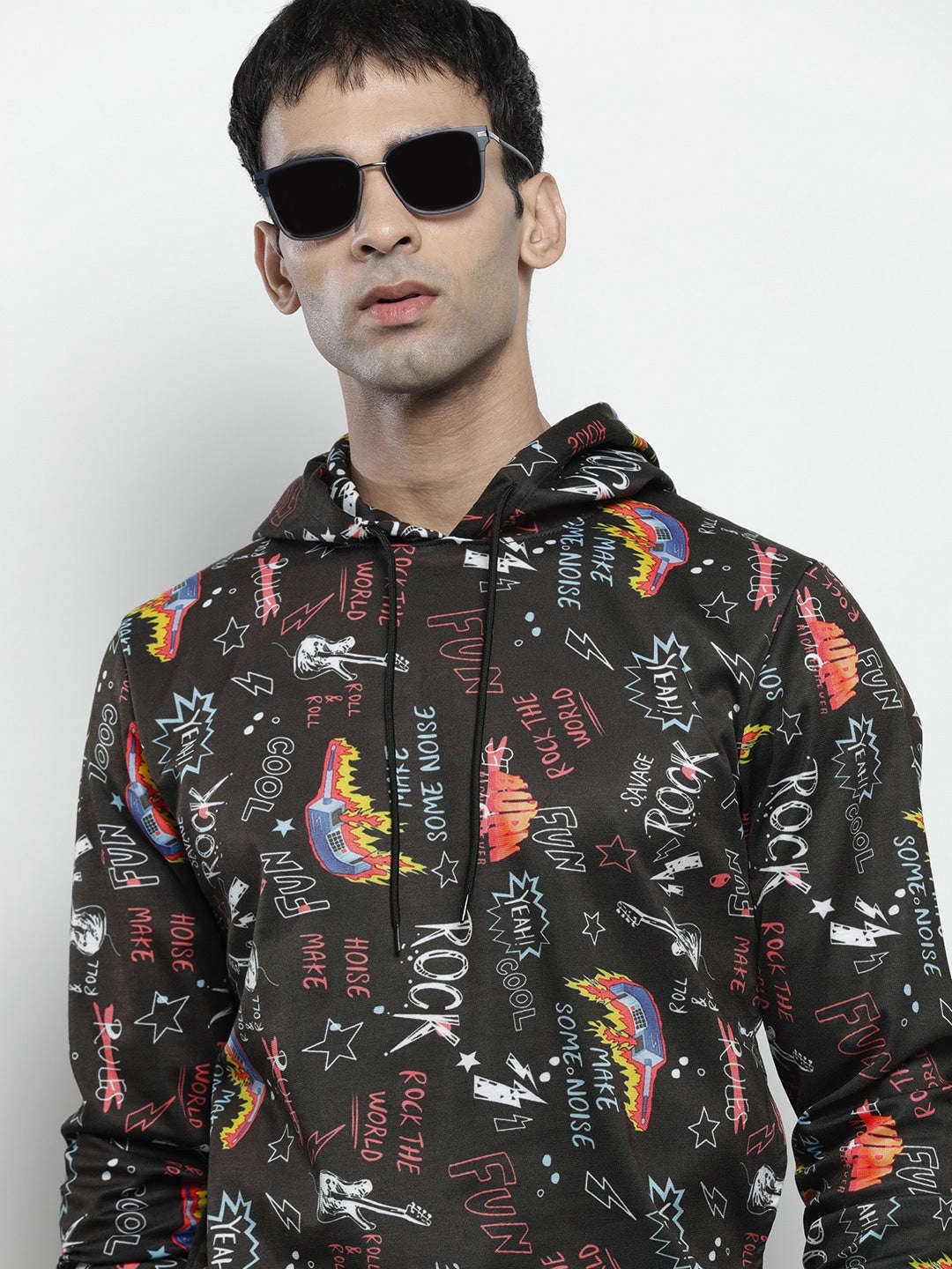 Shop Men's Printed Regular Fit Sweatshirt Online.