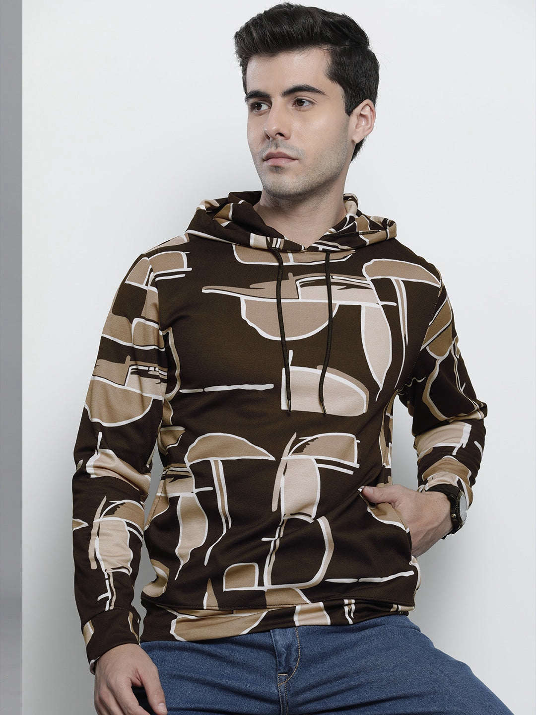 Shop Men's Printed Regular Fit Sweatshirt Online.