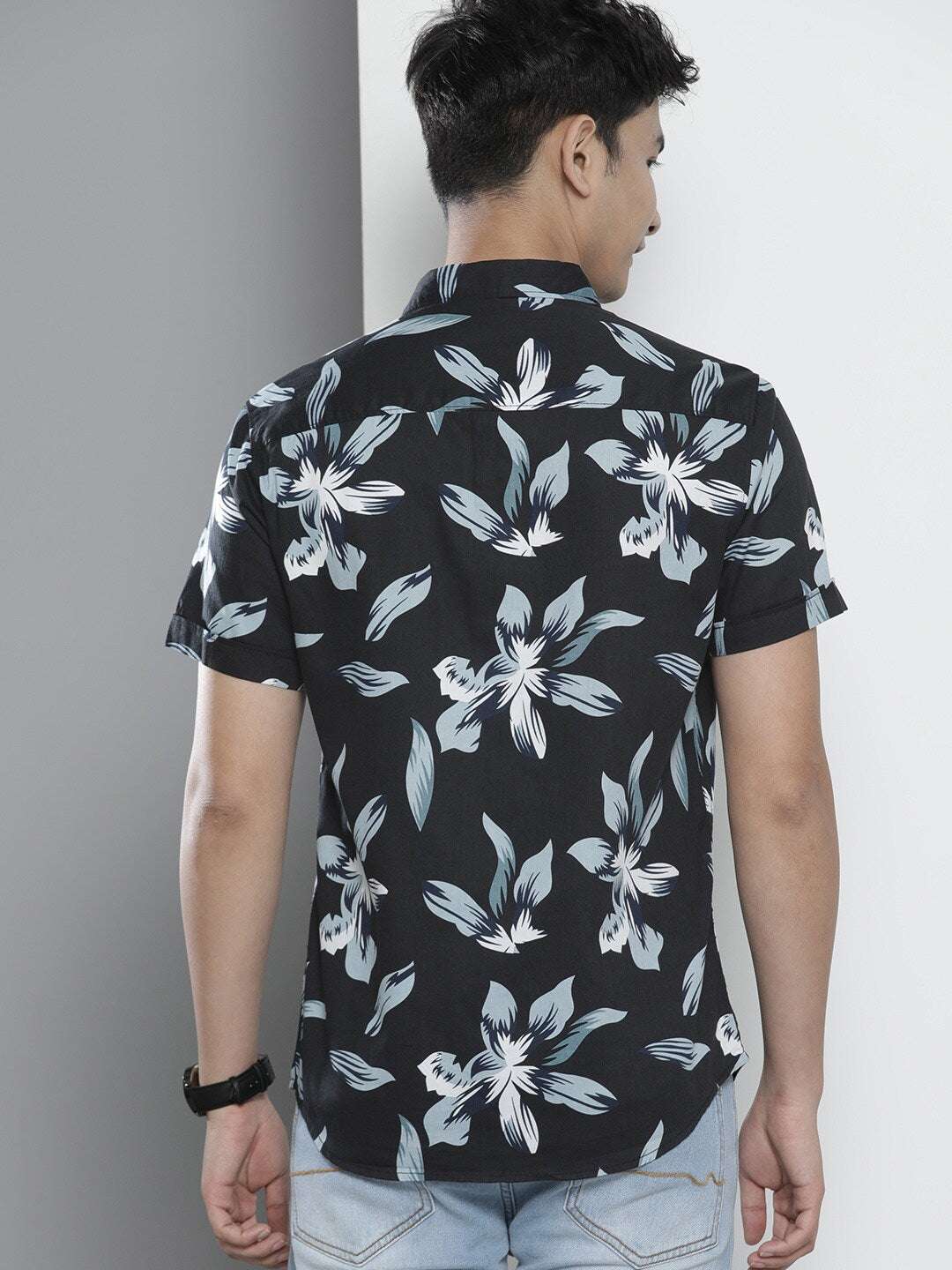 Shop Men Tropical Resortwear Shirt Online.