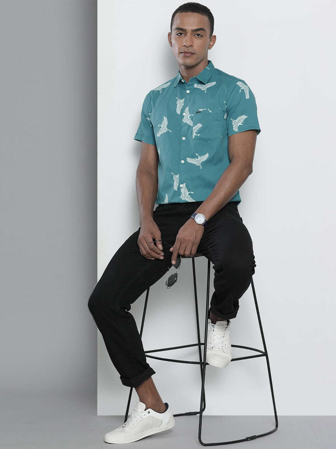 Shop Men Tropical Casual Shirt Online.