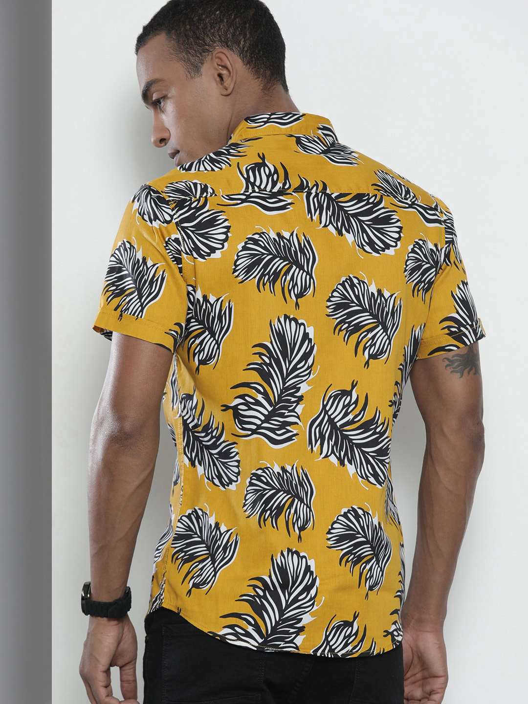 Shop Men Tropical Resortwear Shirt Online.