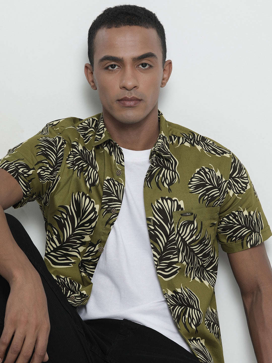 Shop Men Tropical Resortwear Shirt Online.