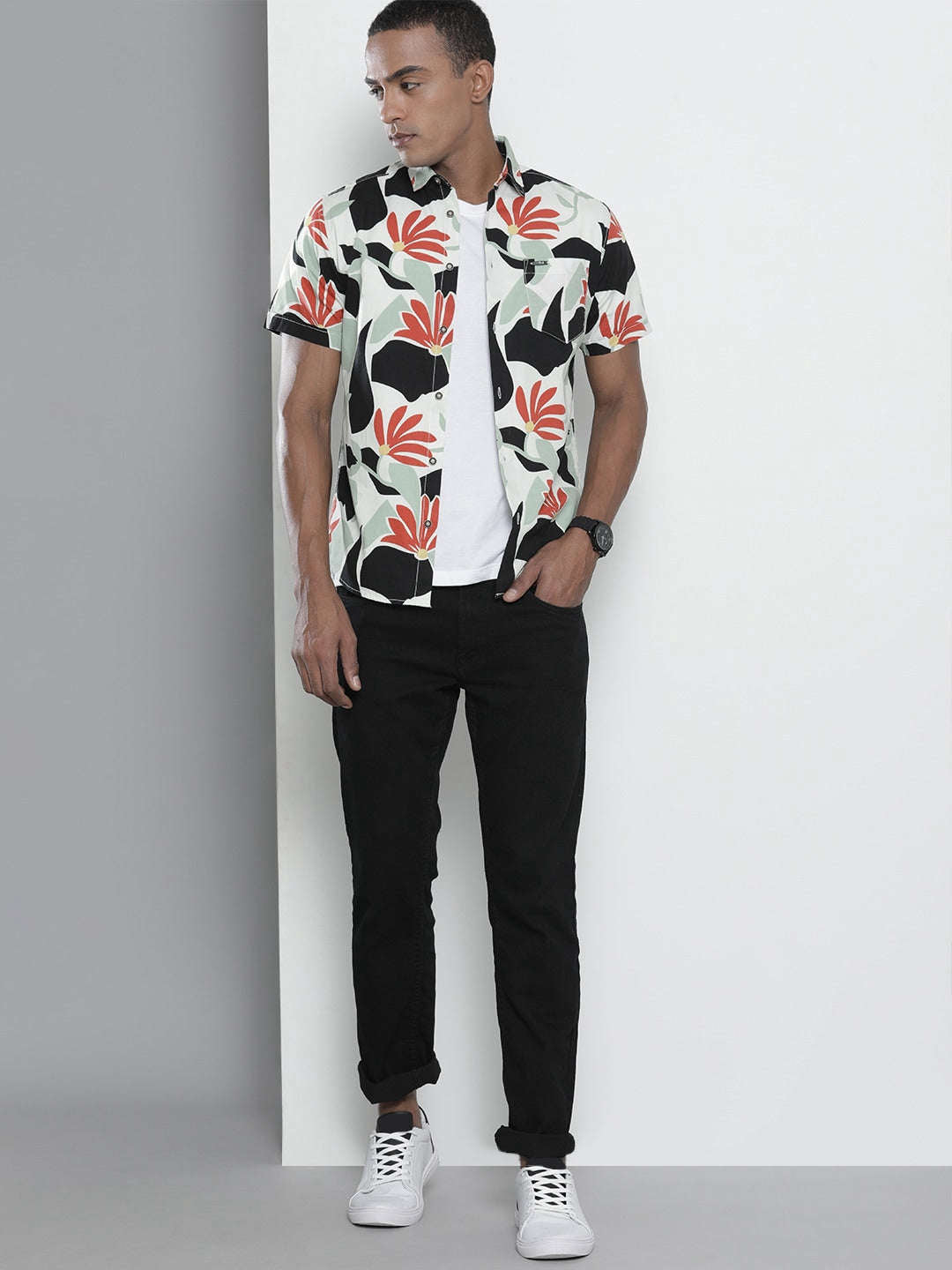 Shop Men Floral Resortwear Shirt Online.