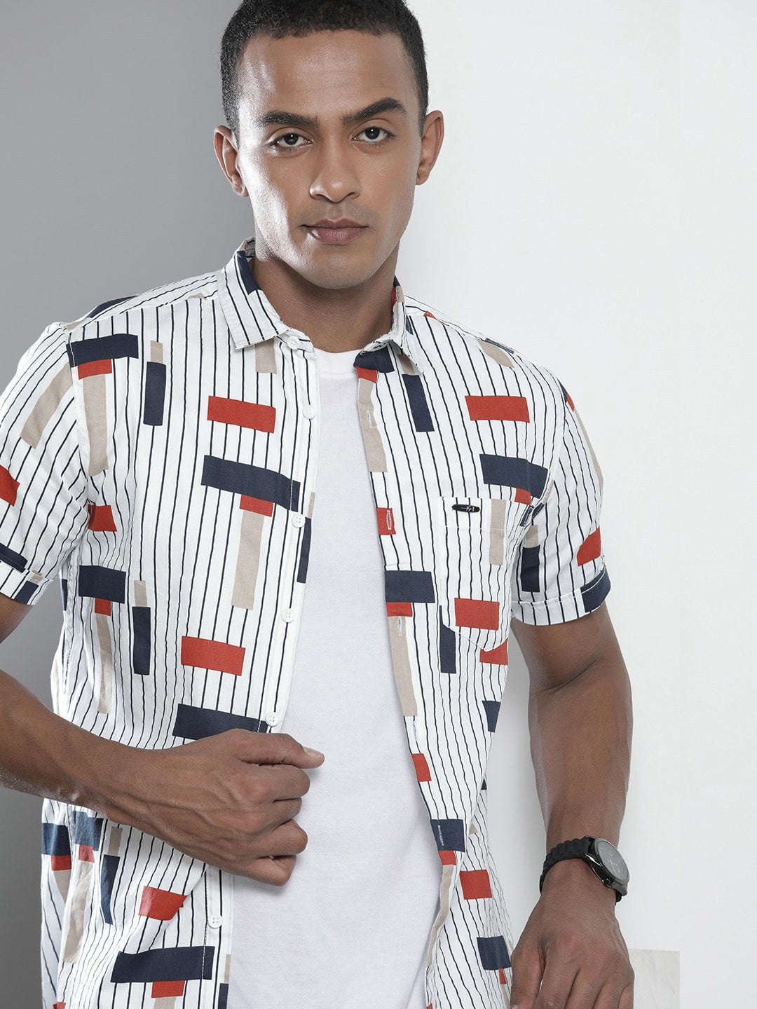 Shop Men Geometric Casual Shirt Online.