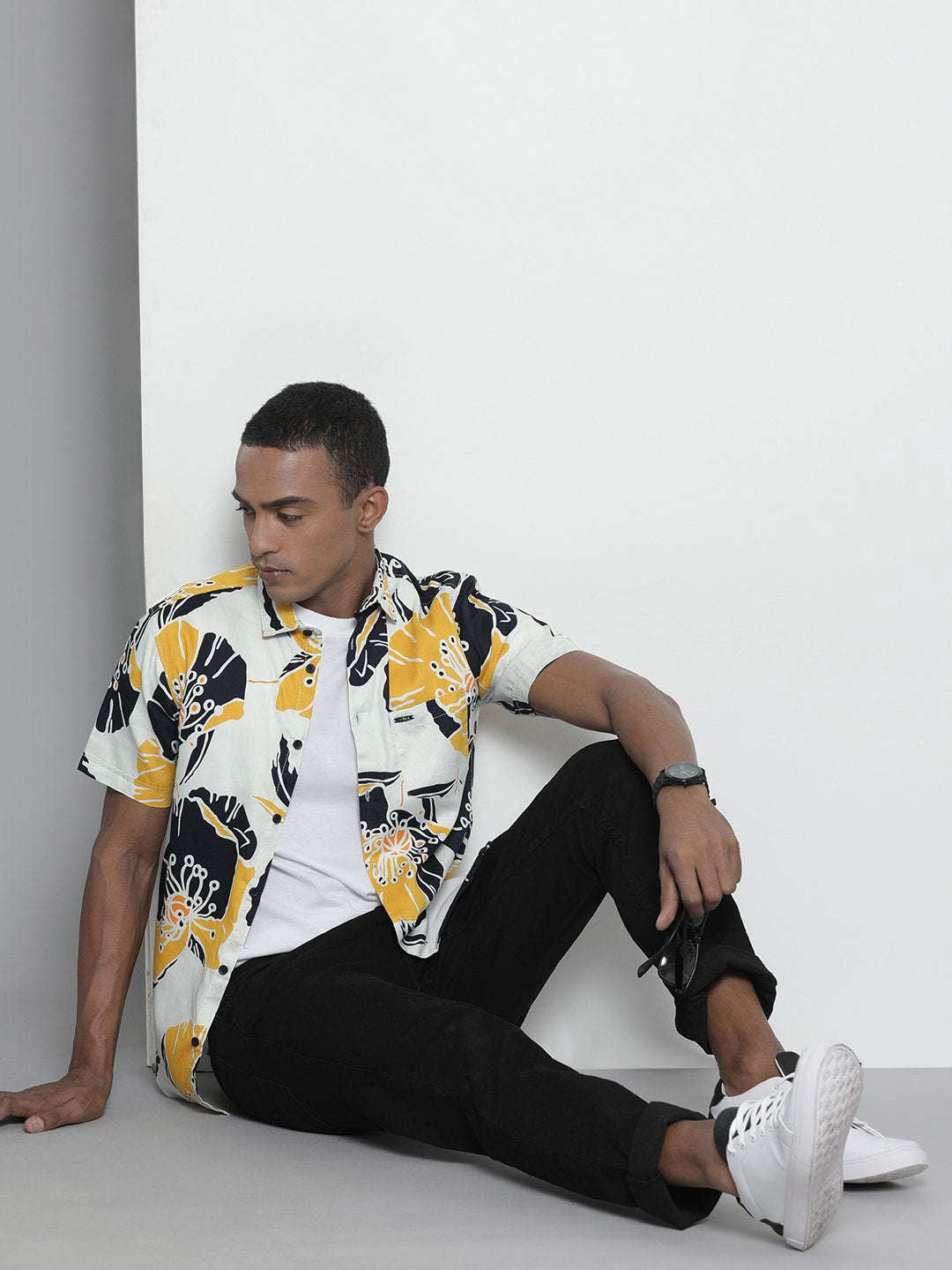 Shop Men Abstract Resortwear Shirt Online.