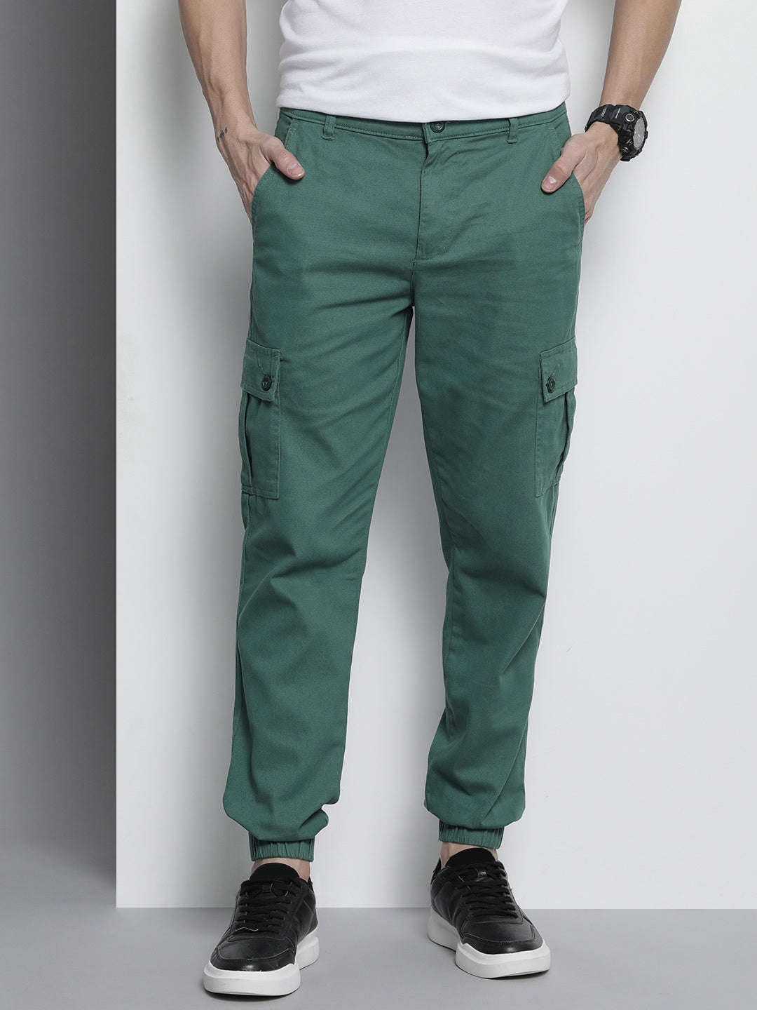 Shop Men Cargo Pant Online.