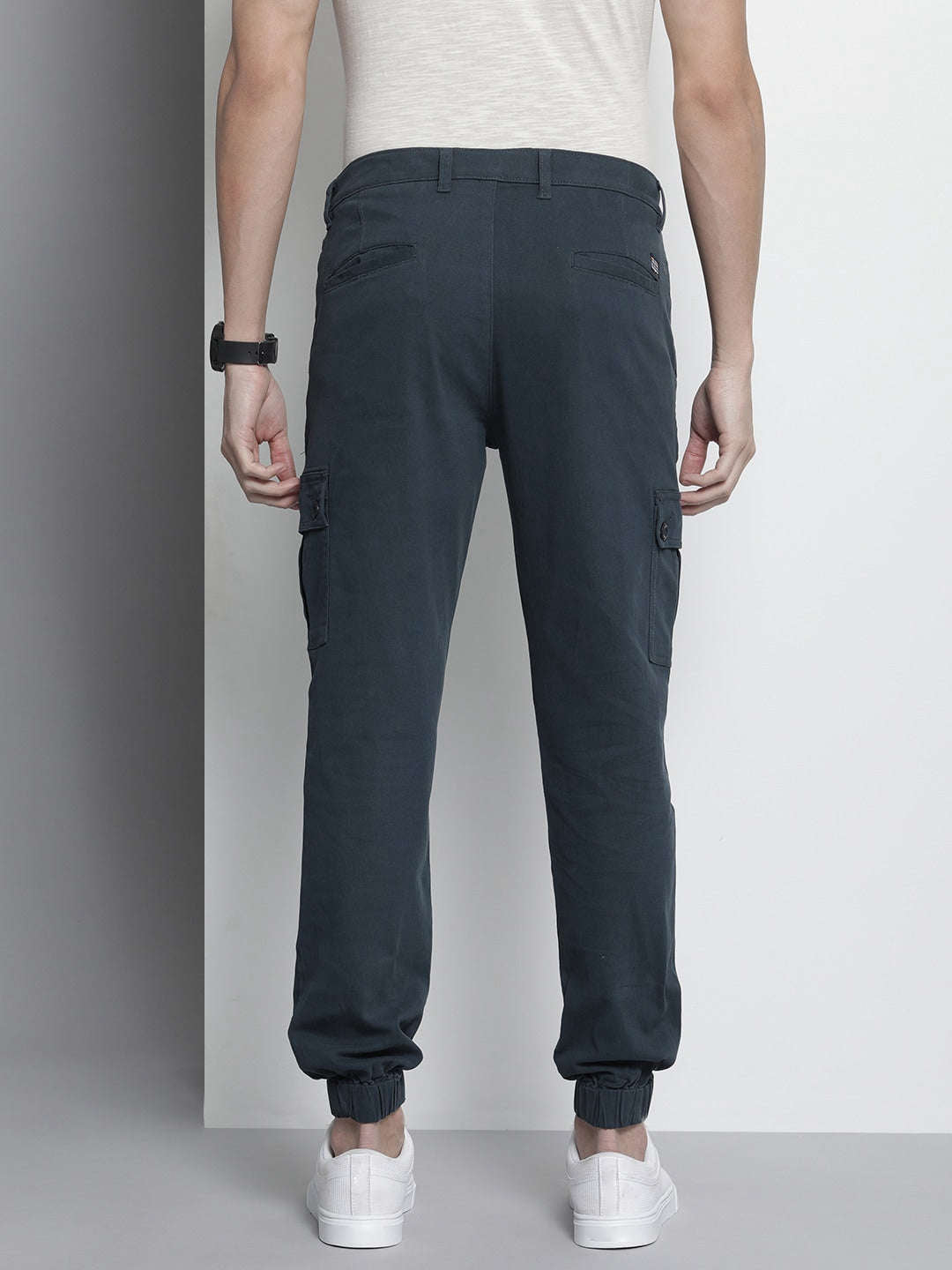 Shop Men Cargo Pant Online.