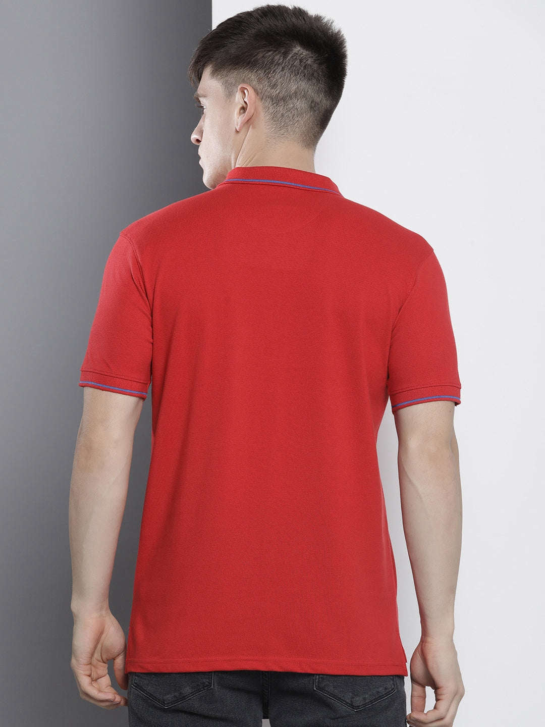 Shop Men Basic T-Shirt Online.