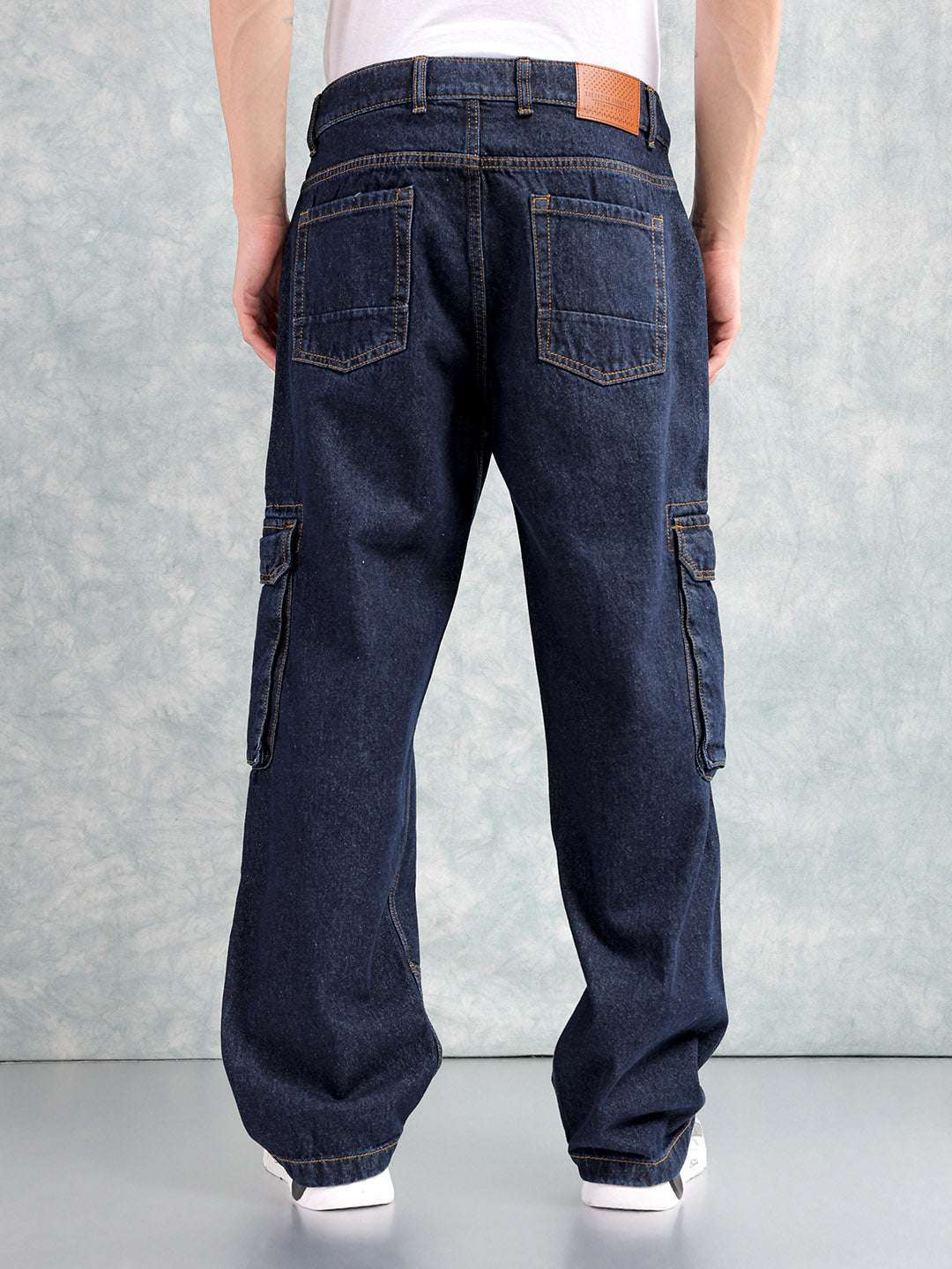 Shop Men Relaxed Fit Jeans Online.