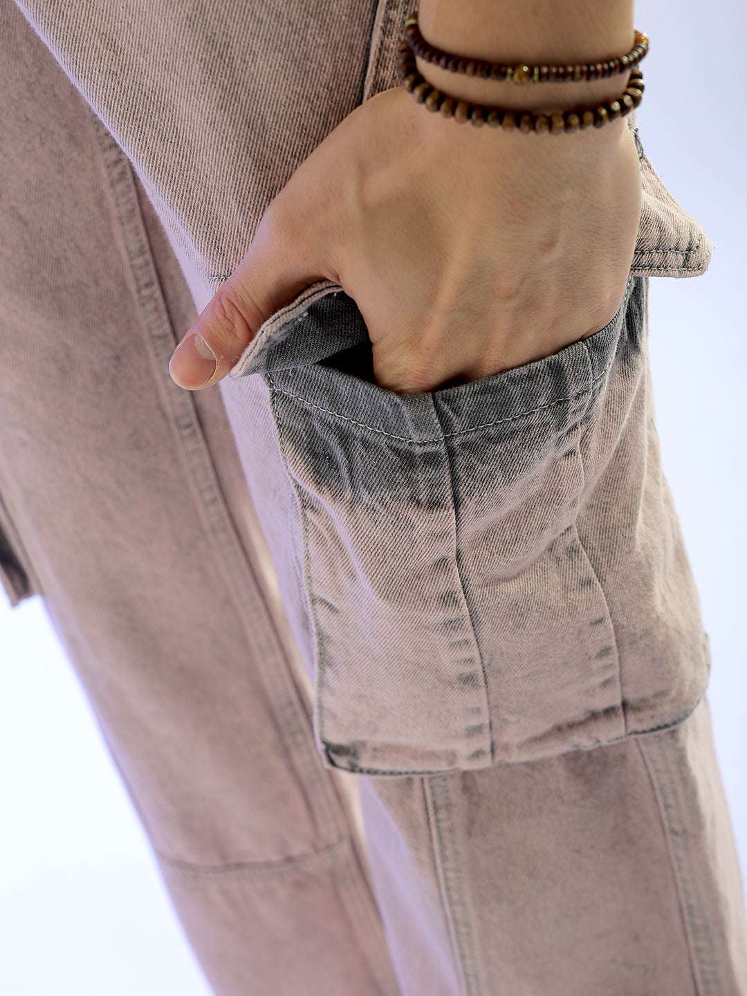 Shop Men Relaxed Fit Jeans Online.