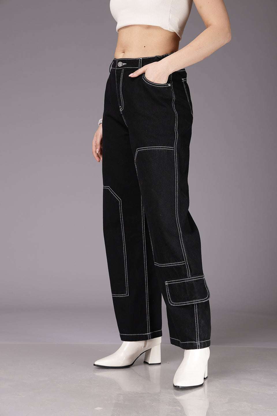 Shop Women Relaxed Fit Jeans Online.