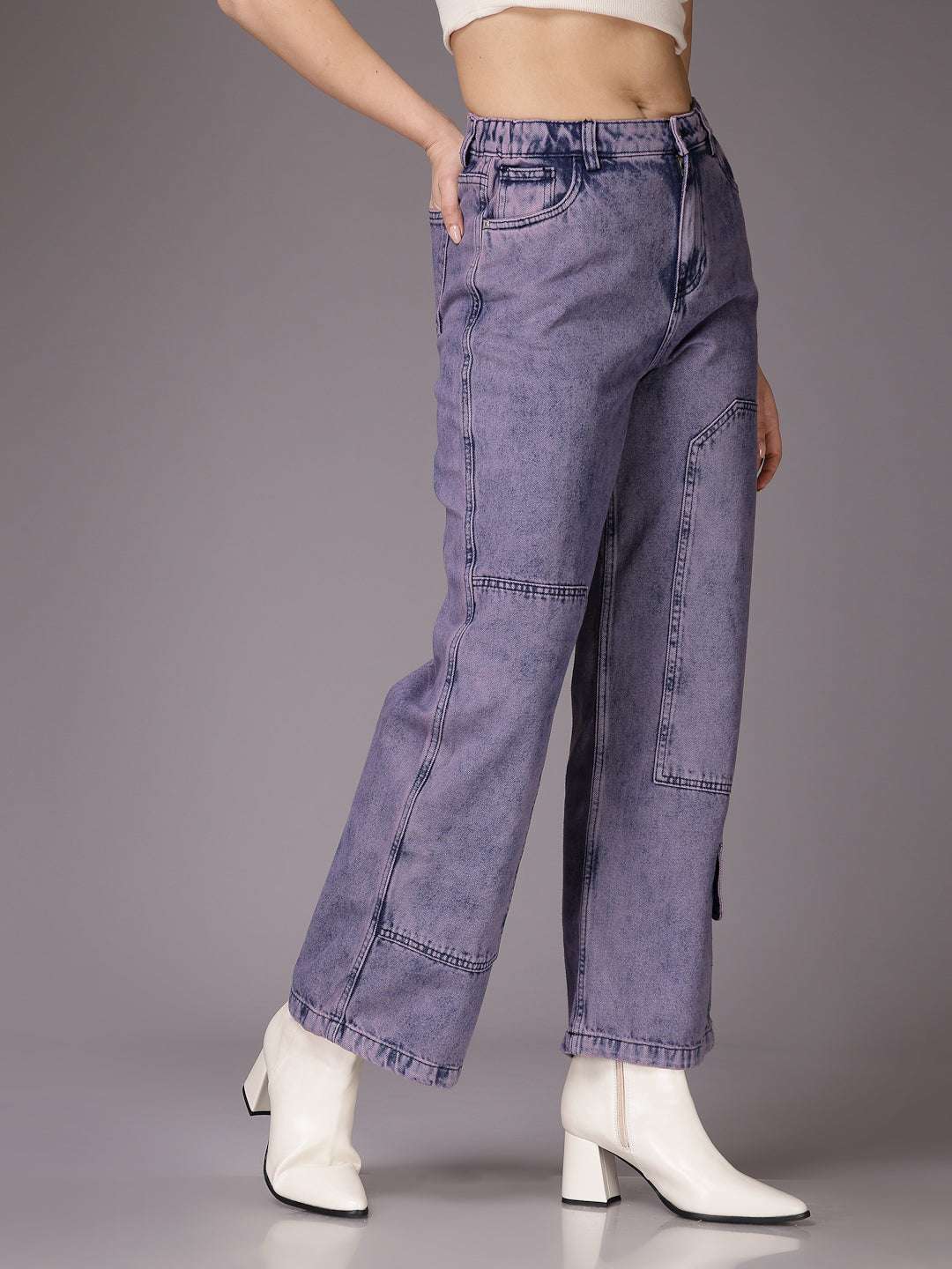 Shop Women Relaxed Fit Jeans Online.