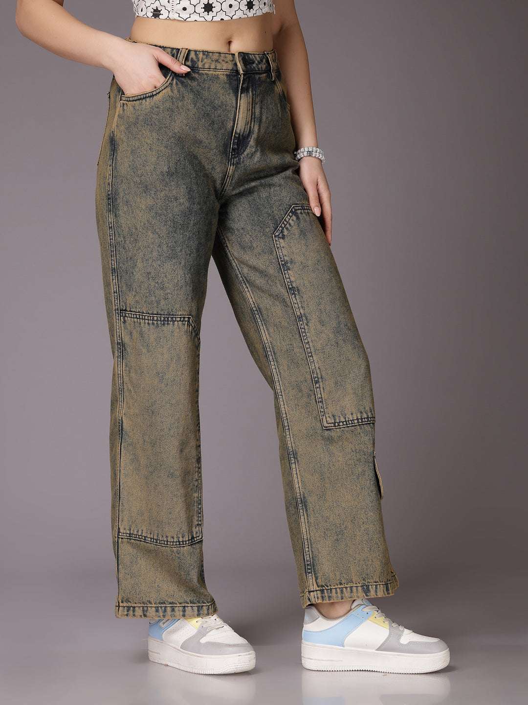 Shop Women Relaxed Fit Jeans Online.