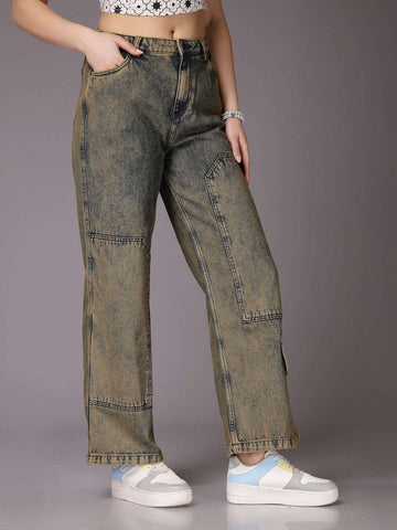 Shop Women Relaxed Fit Jeans Online.