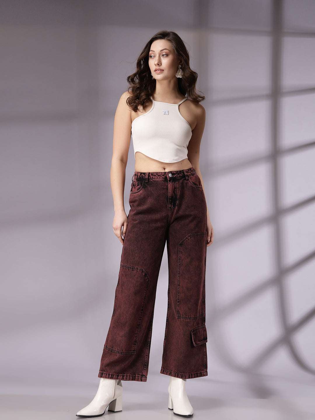 Shop Women Relaxed Fit Jeans Online.