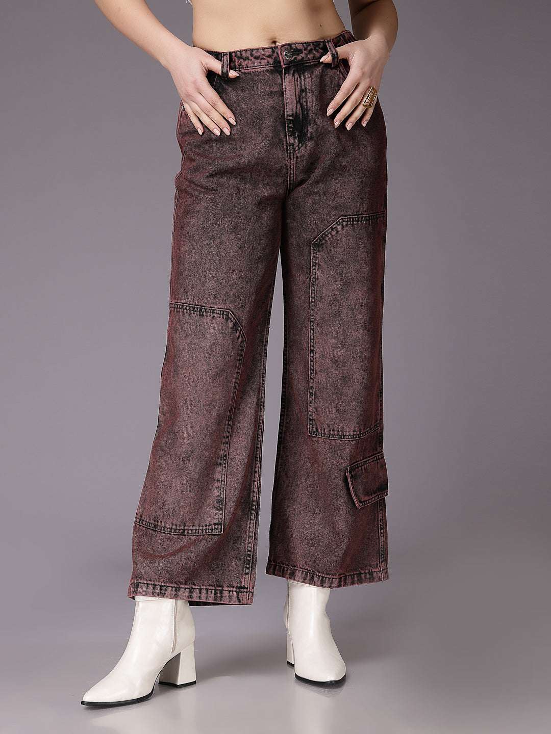 Shop Women Relaxed Fit Jeans Online.