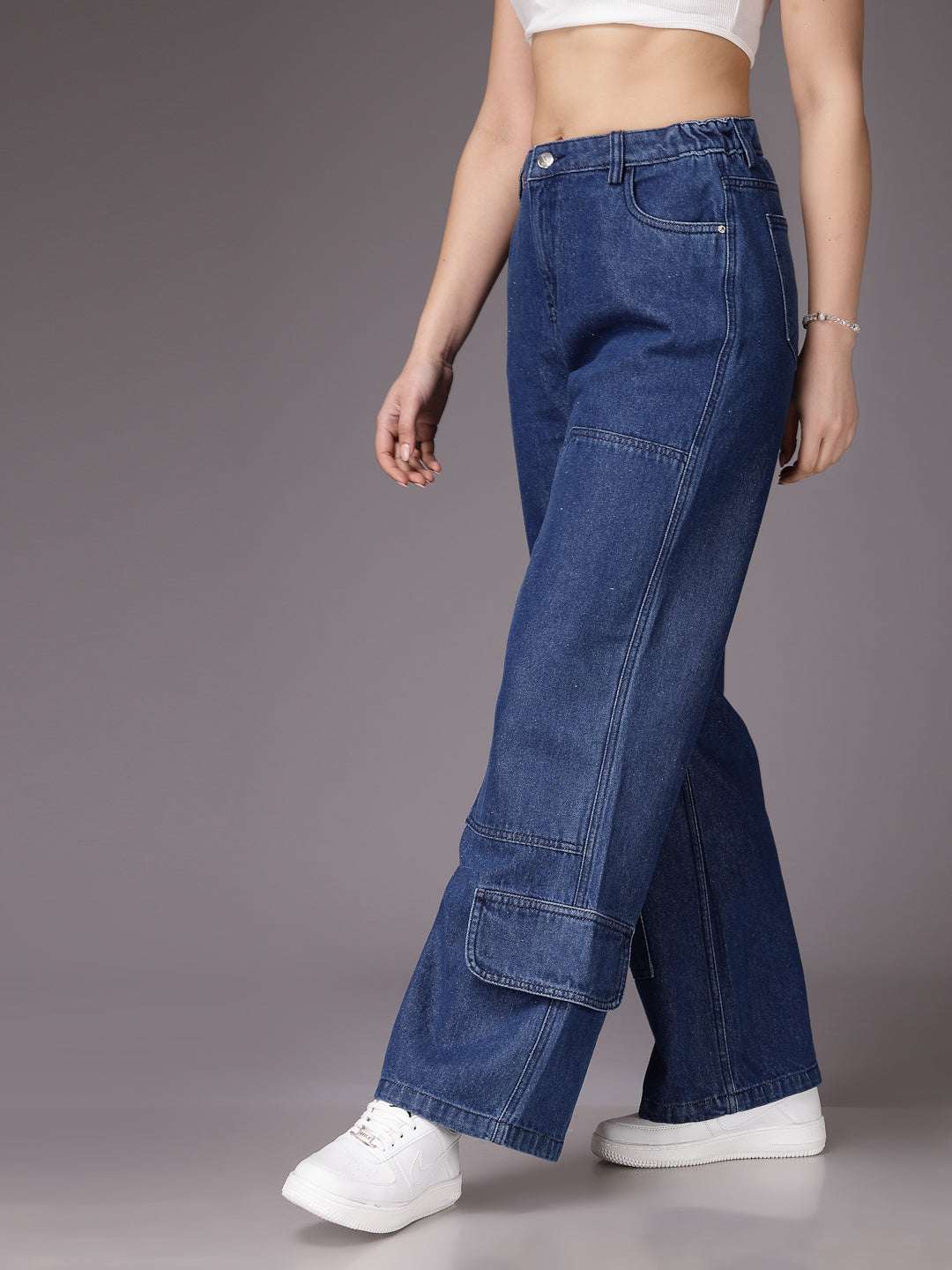 Shop Women Relaxed Fit Jeans Online.