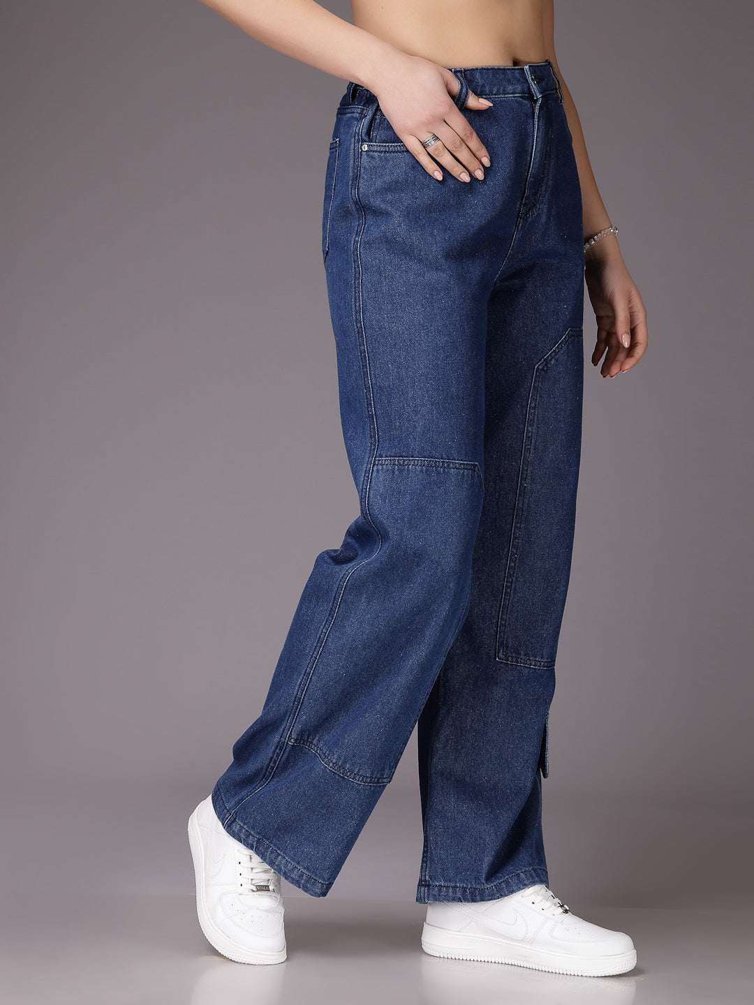 Shop Women Relaxed Fit Jeans Online.