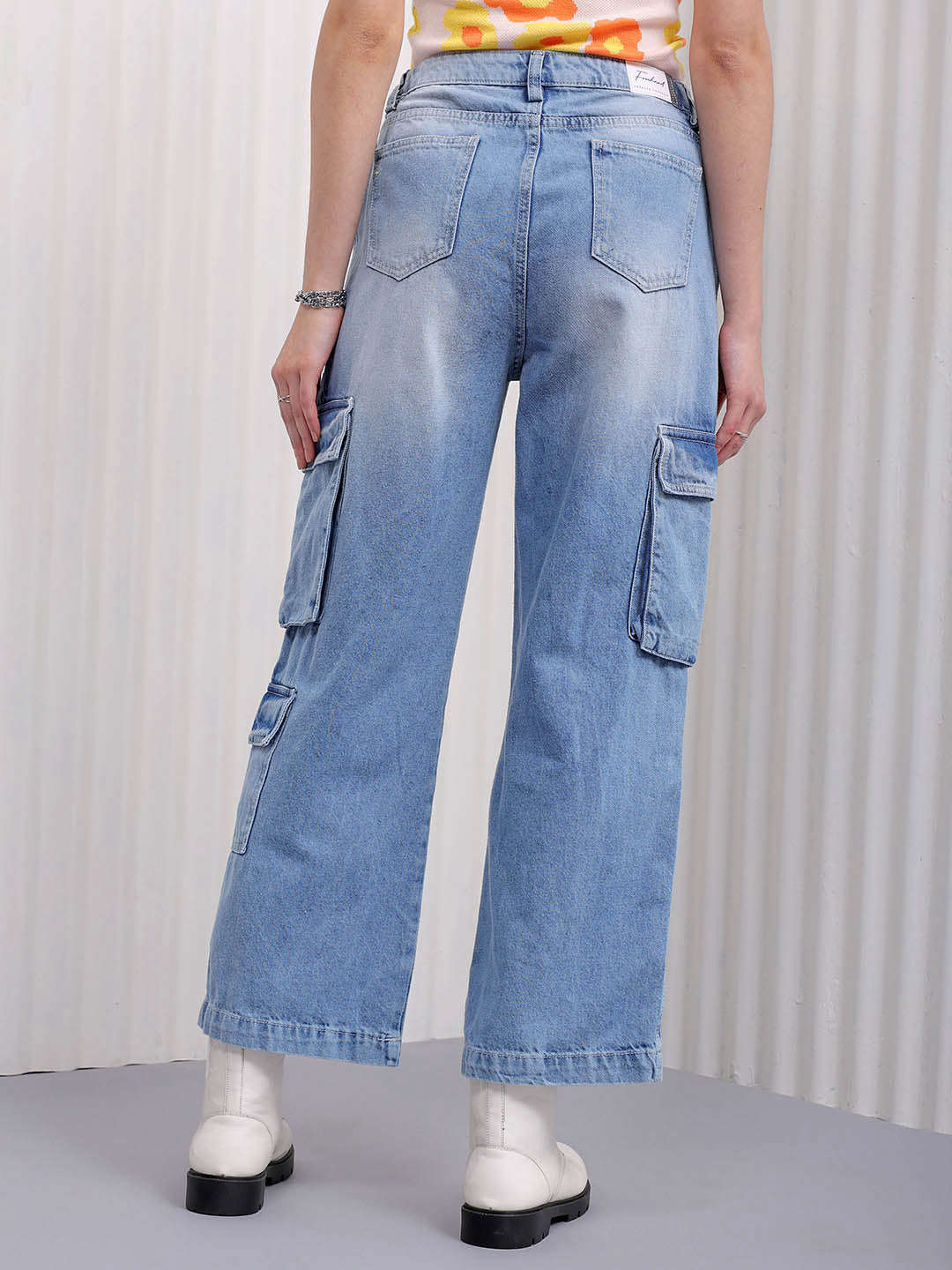 Shop Women Relaxed Fit Jeans Online.