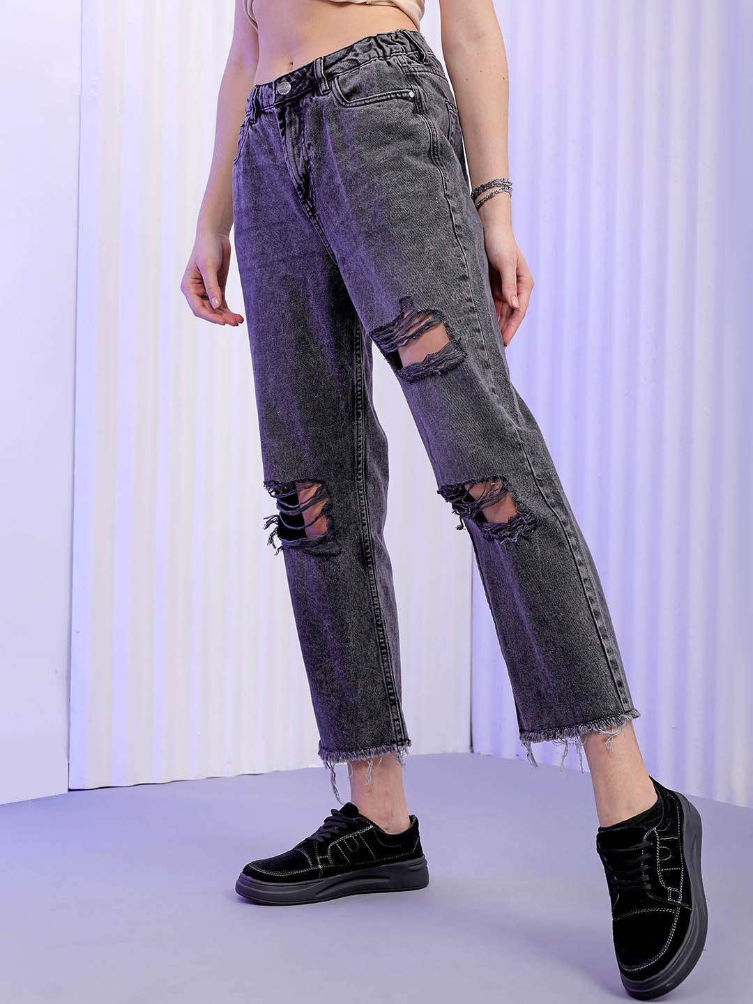 Shop Women Straight Fit Jeans Online.